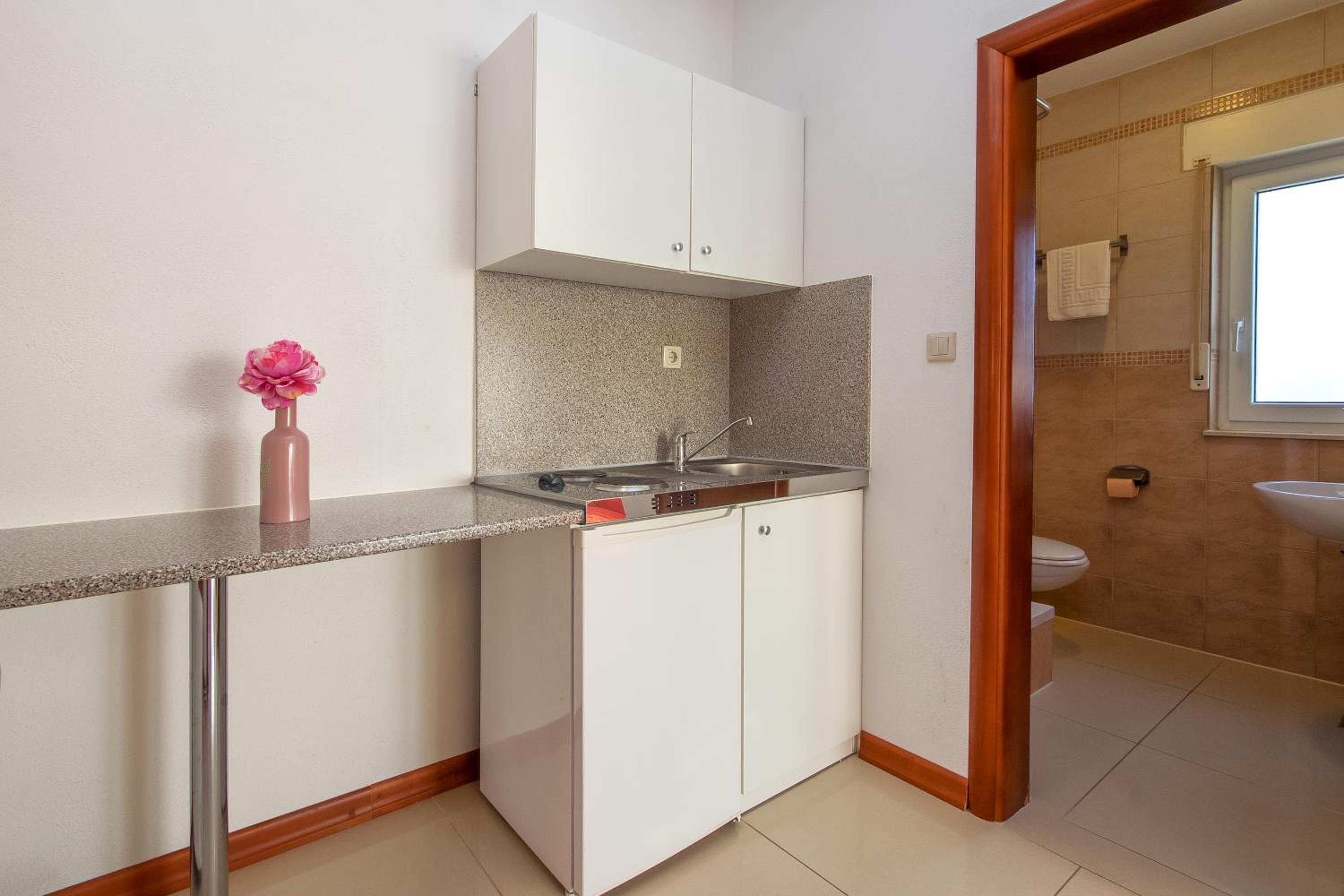 Deluxe Double or Twin Room with Ocean View photo 3