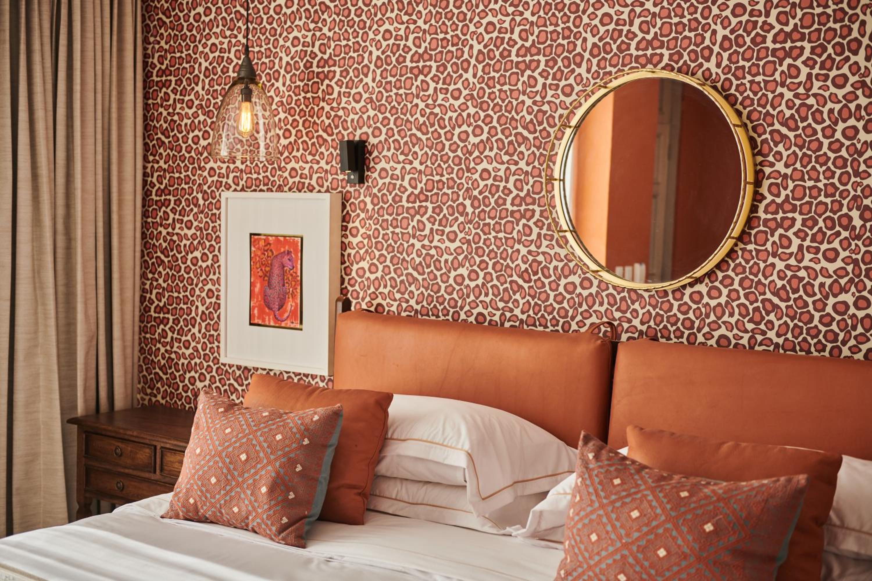 Deluxe Suite - Photo 24