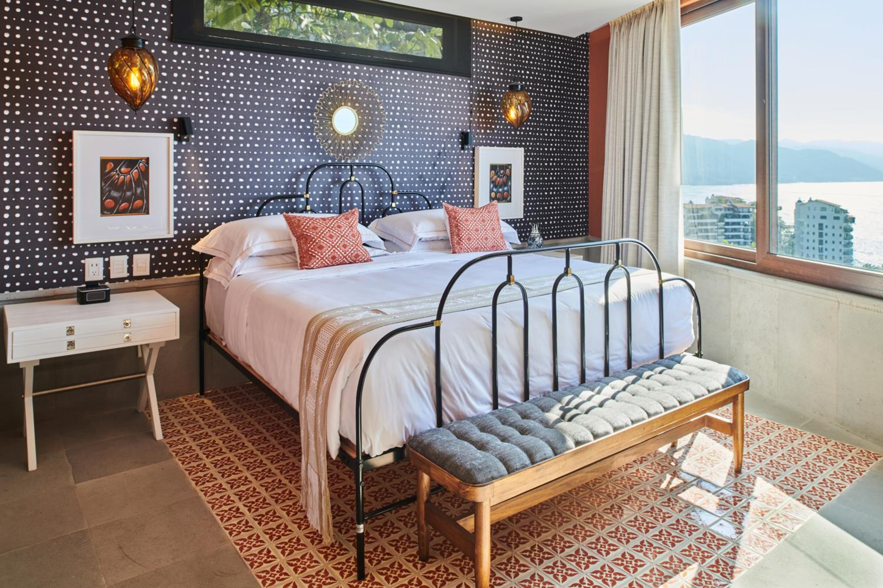 Deluxe Suite - Photo 28