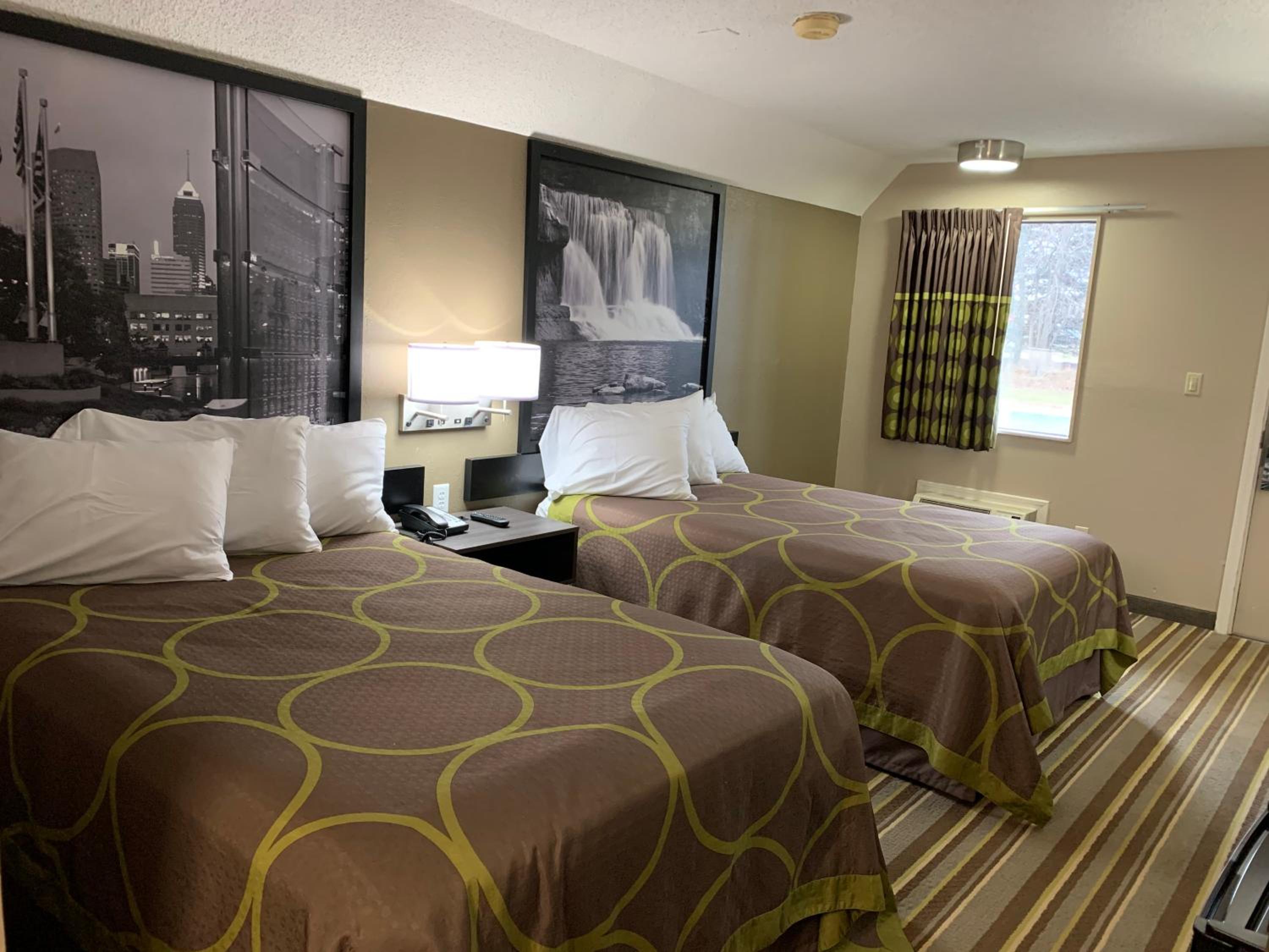 Double Room with Two Double Beds - Non-Smoking - Photo 1
