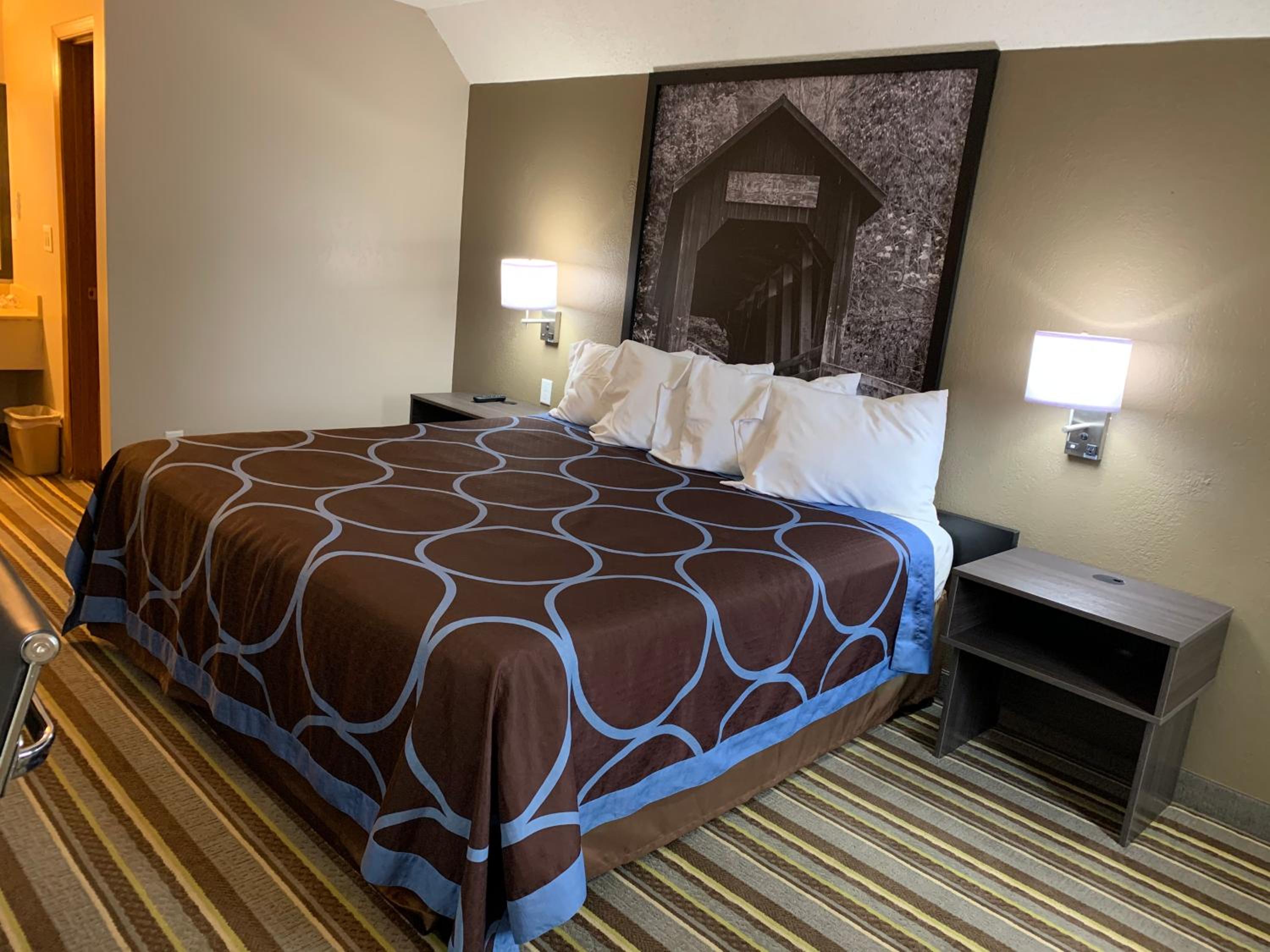 King Room - Disability Access - Non-Smoking photo 3