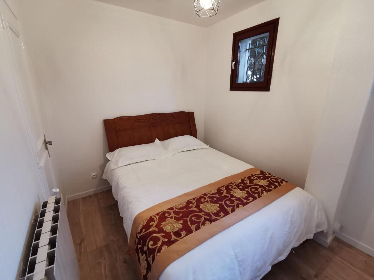 Double Room with Private Bathroom photo 1