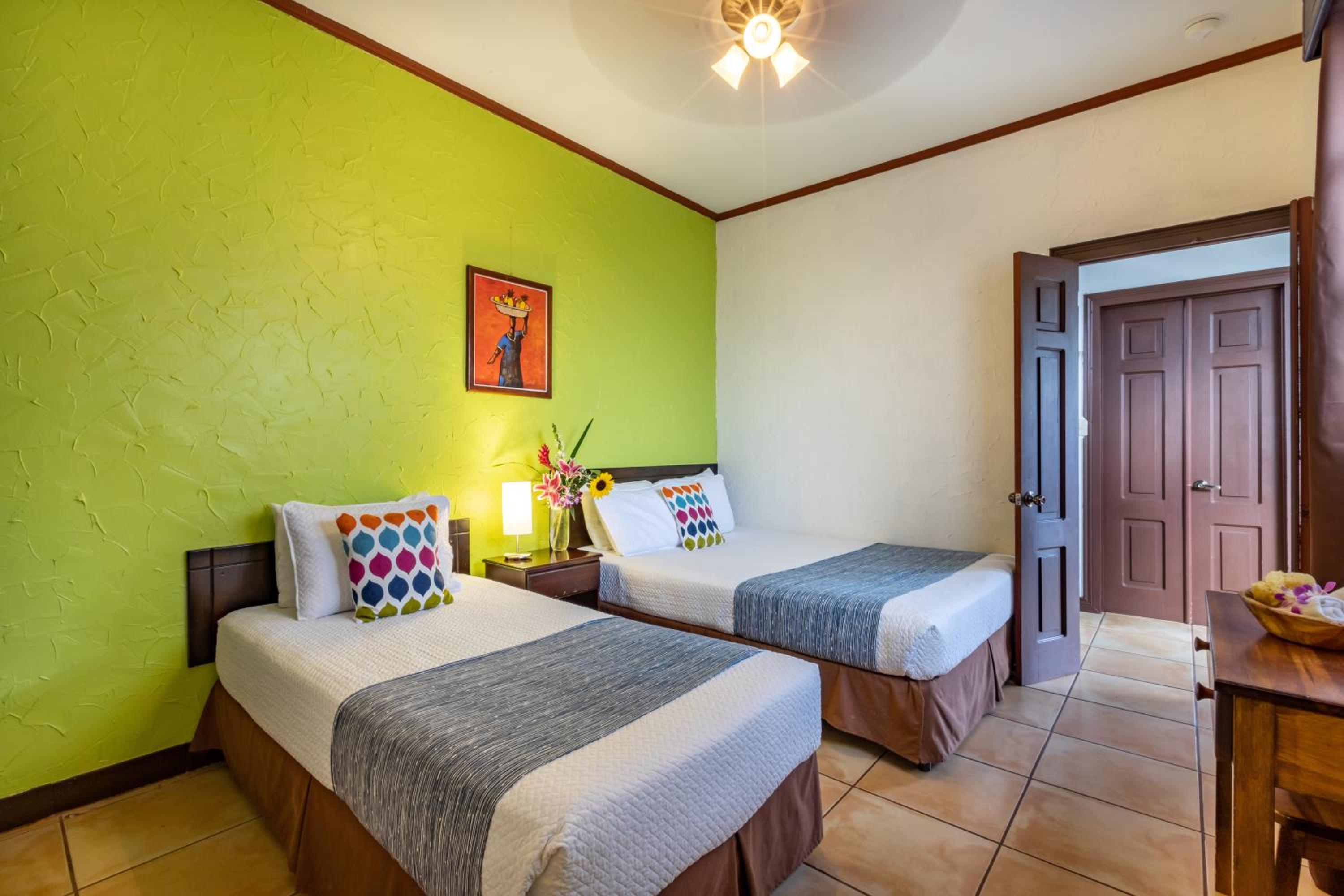 Deluxe Double or Twin Room photo 3