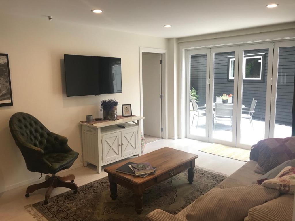 Two-Bedroom Apartment - Photo 22