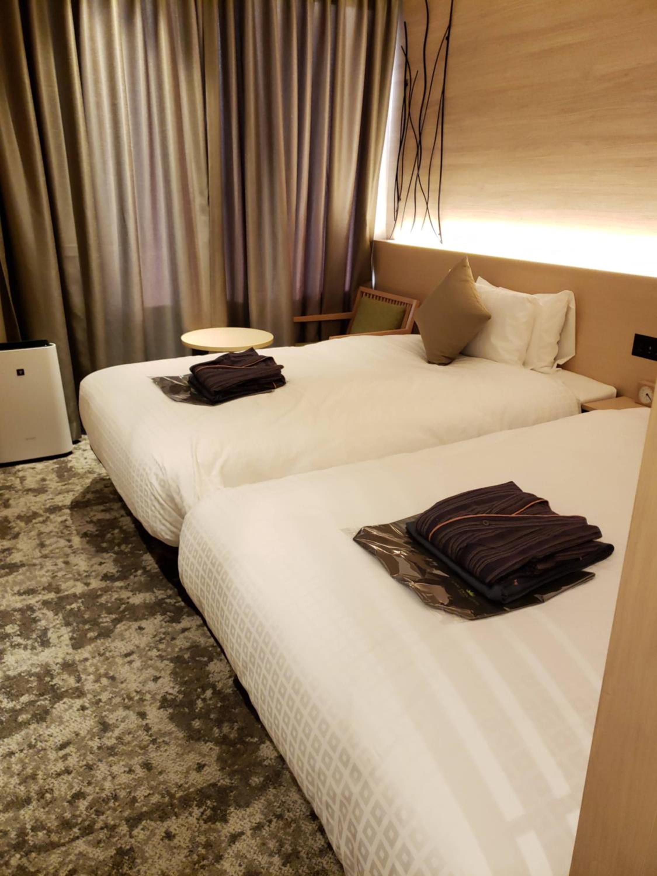 Comfort Twin Room with Balcony - Photo 4