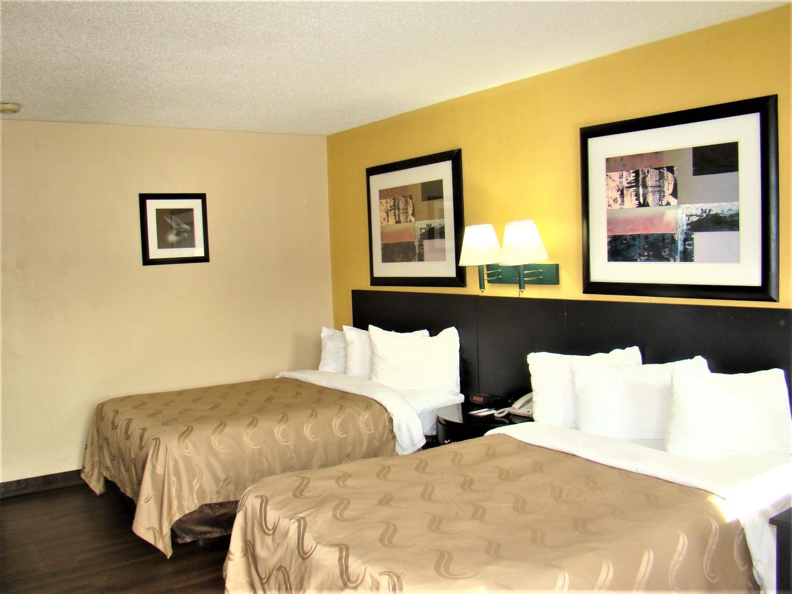 Double Room with Two Double Beds - Non-Smoking photo 3