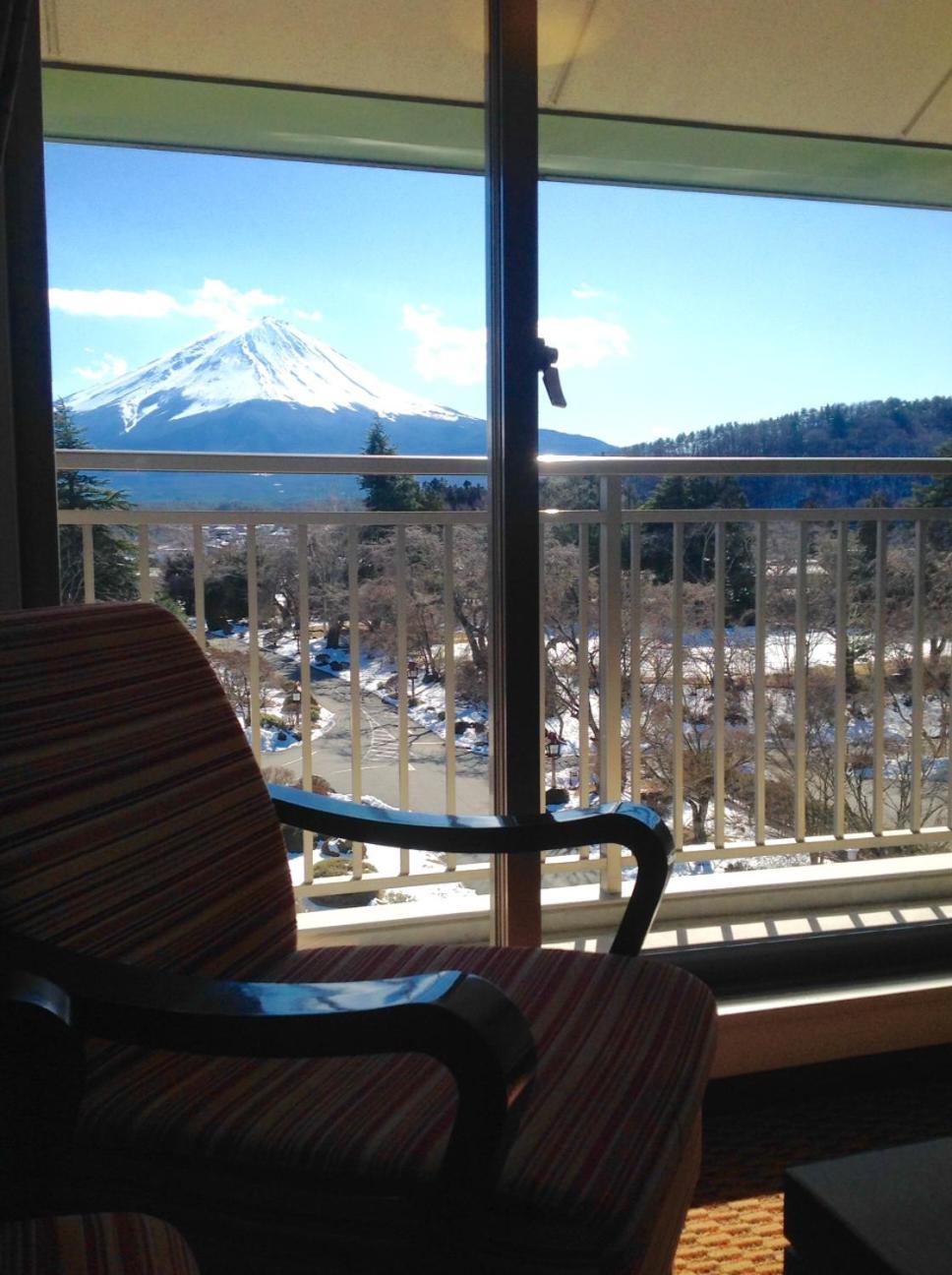 Moderate Twin Room with Mt.Fuji View thumbnail 6