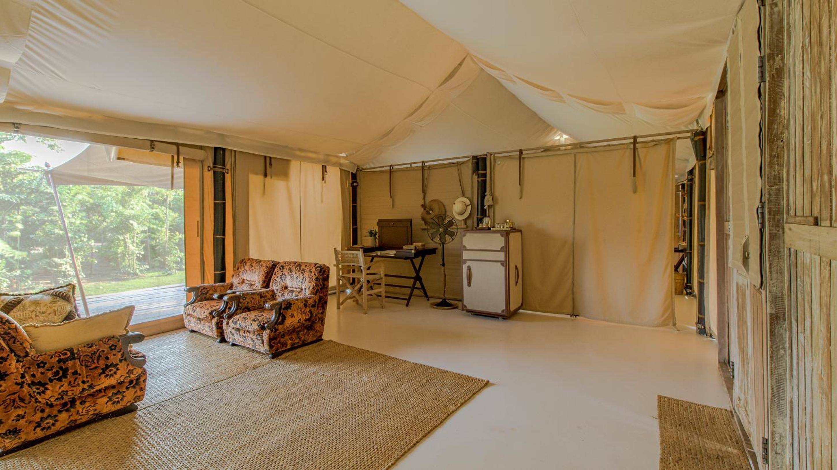 Deluxe Family Room photo 3