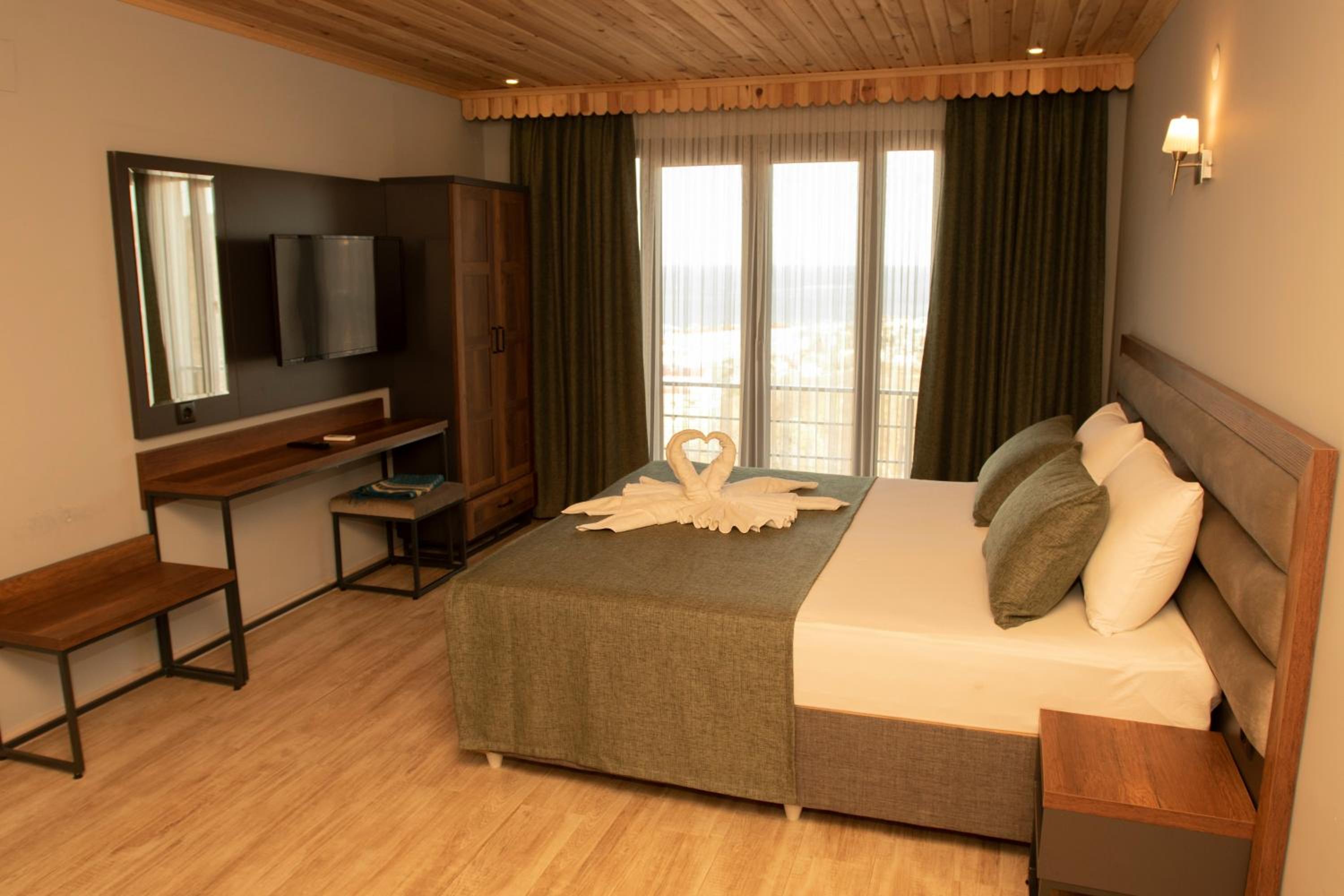 Two-Bedroom Villa with Sea View - Photo 4