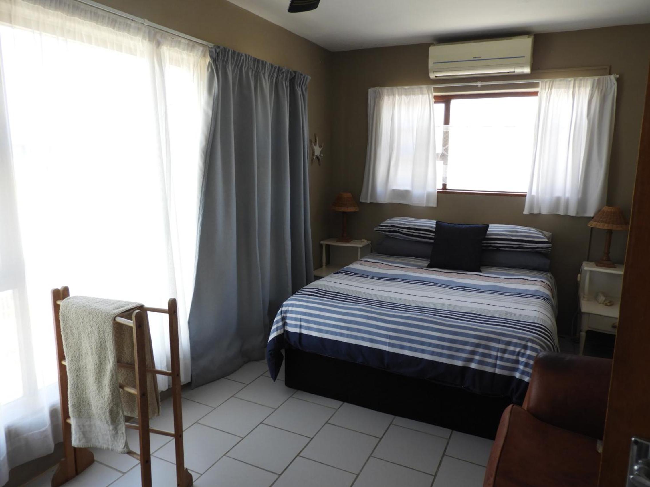 Two-Bedroom Apartment - Photo 4