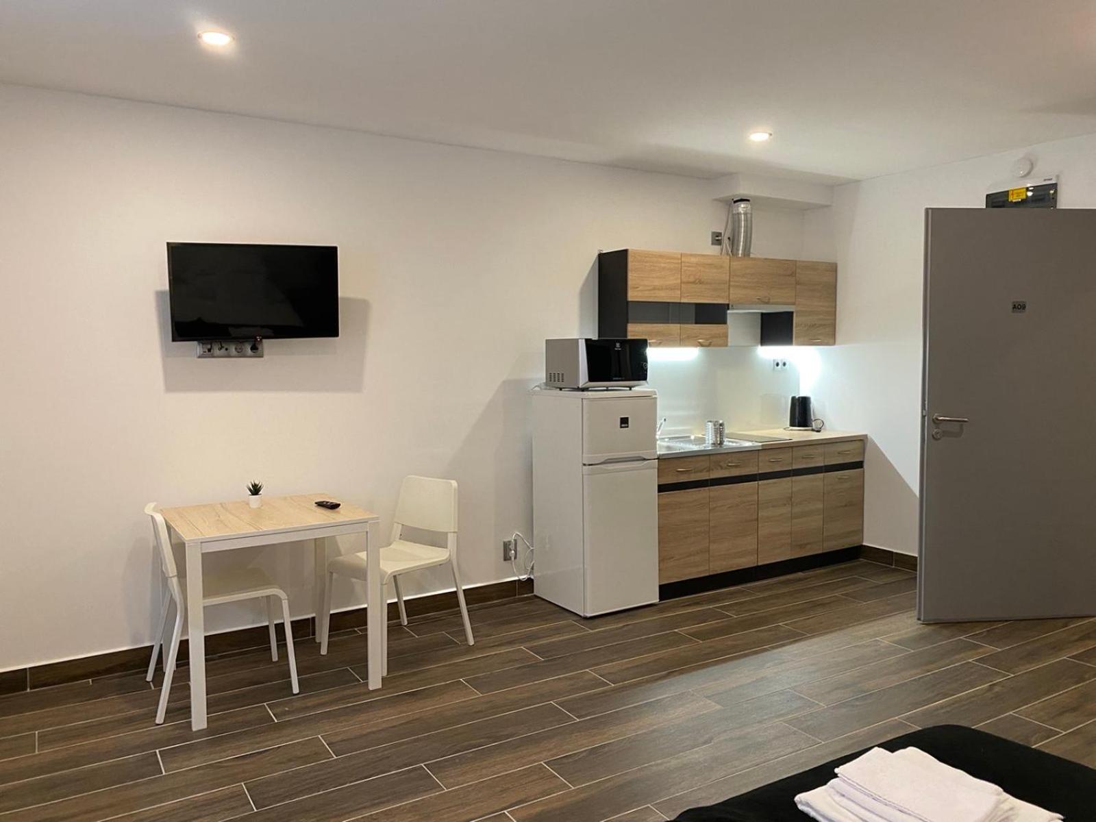 Apartment - Photo 4