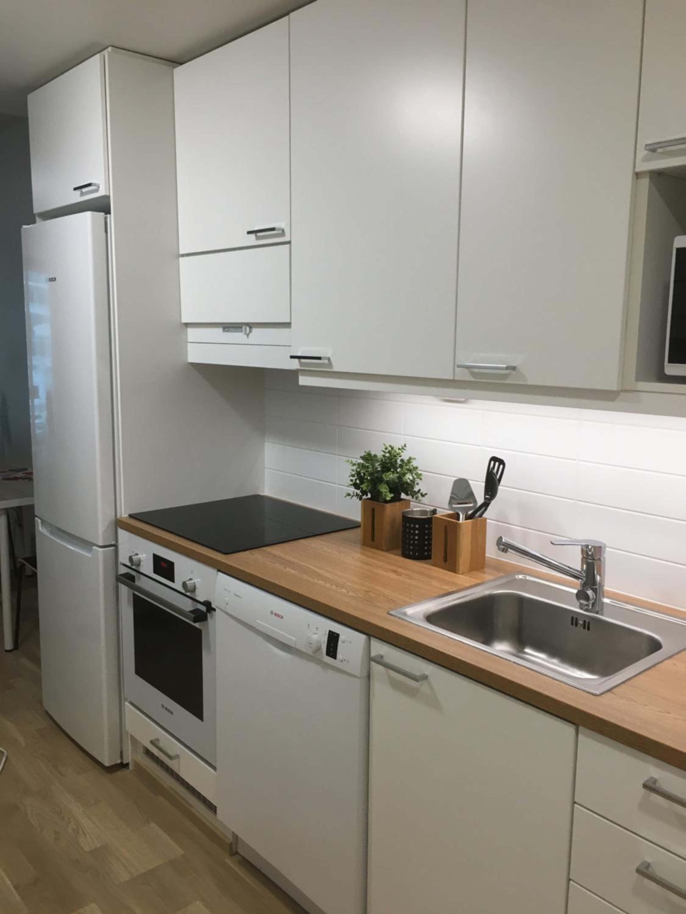 One-Bedroom Apartment - Photo 8