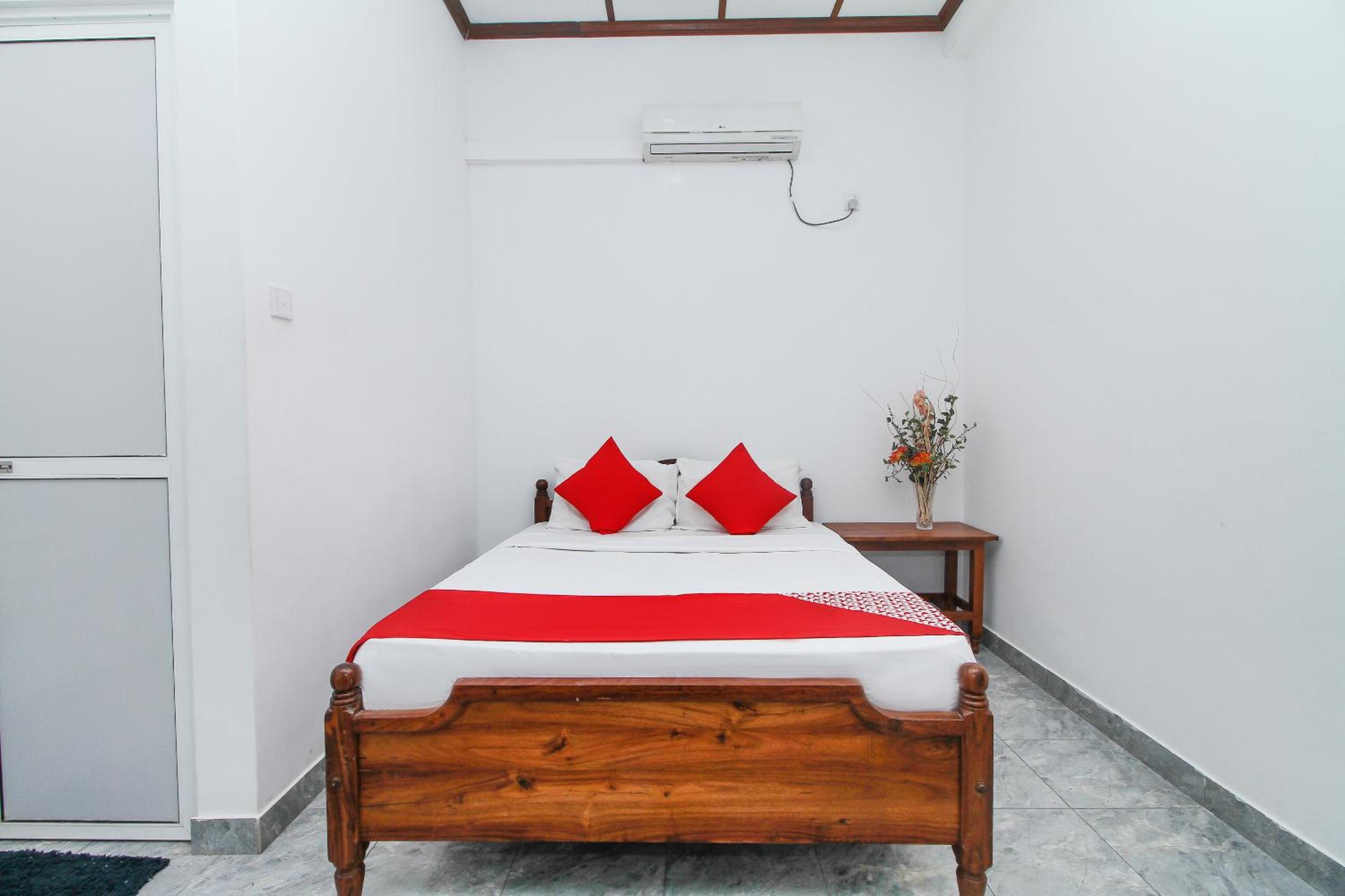 Standard Double Room photo 3