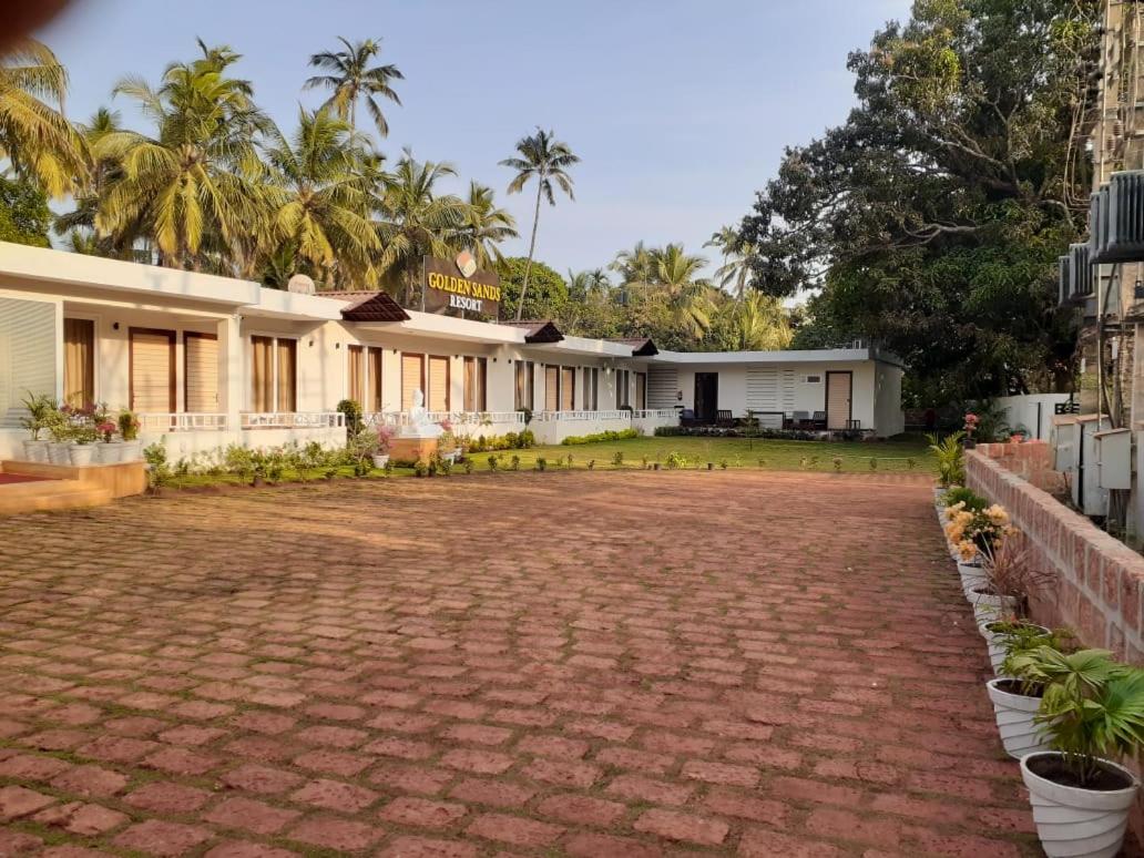 Deluxe Room with Garden View - Photo 2