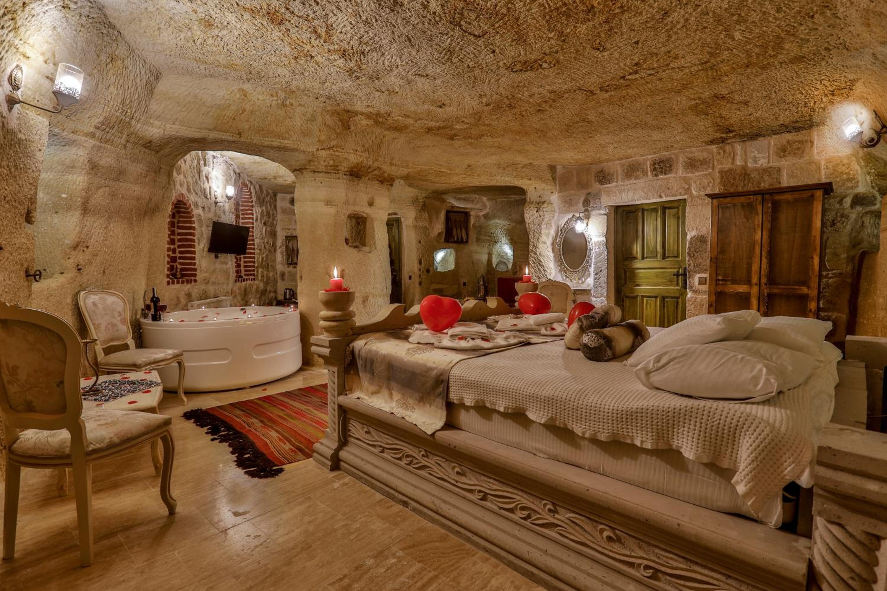King Room with Balcony photo 2