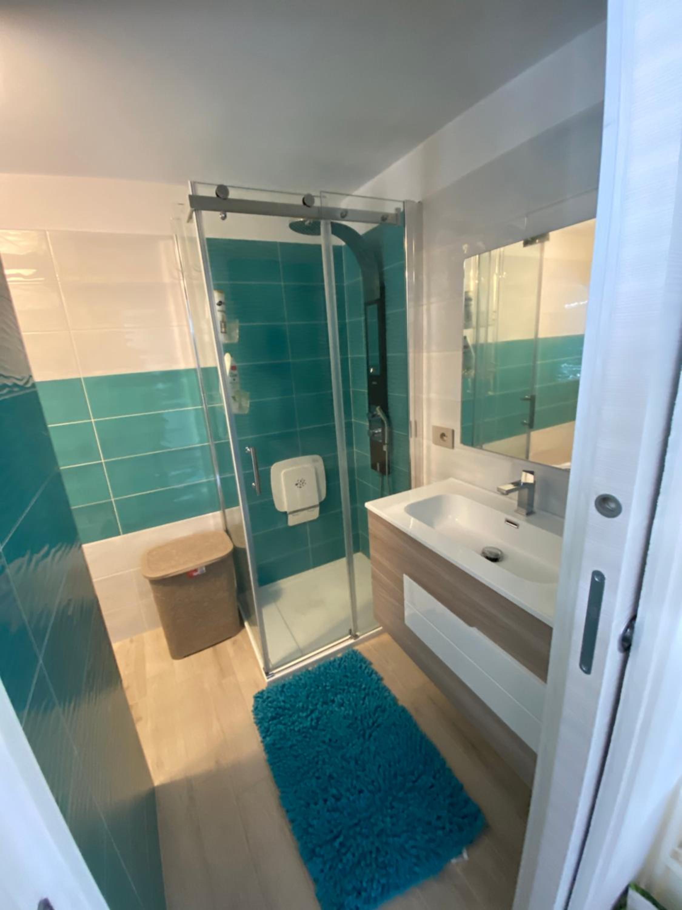 Apartment with Sea View - Photo 16