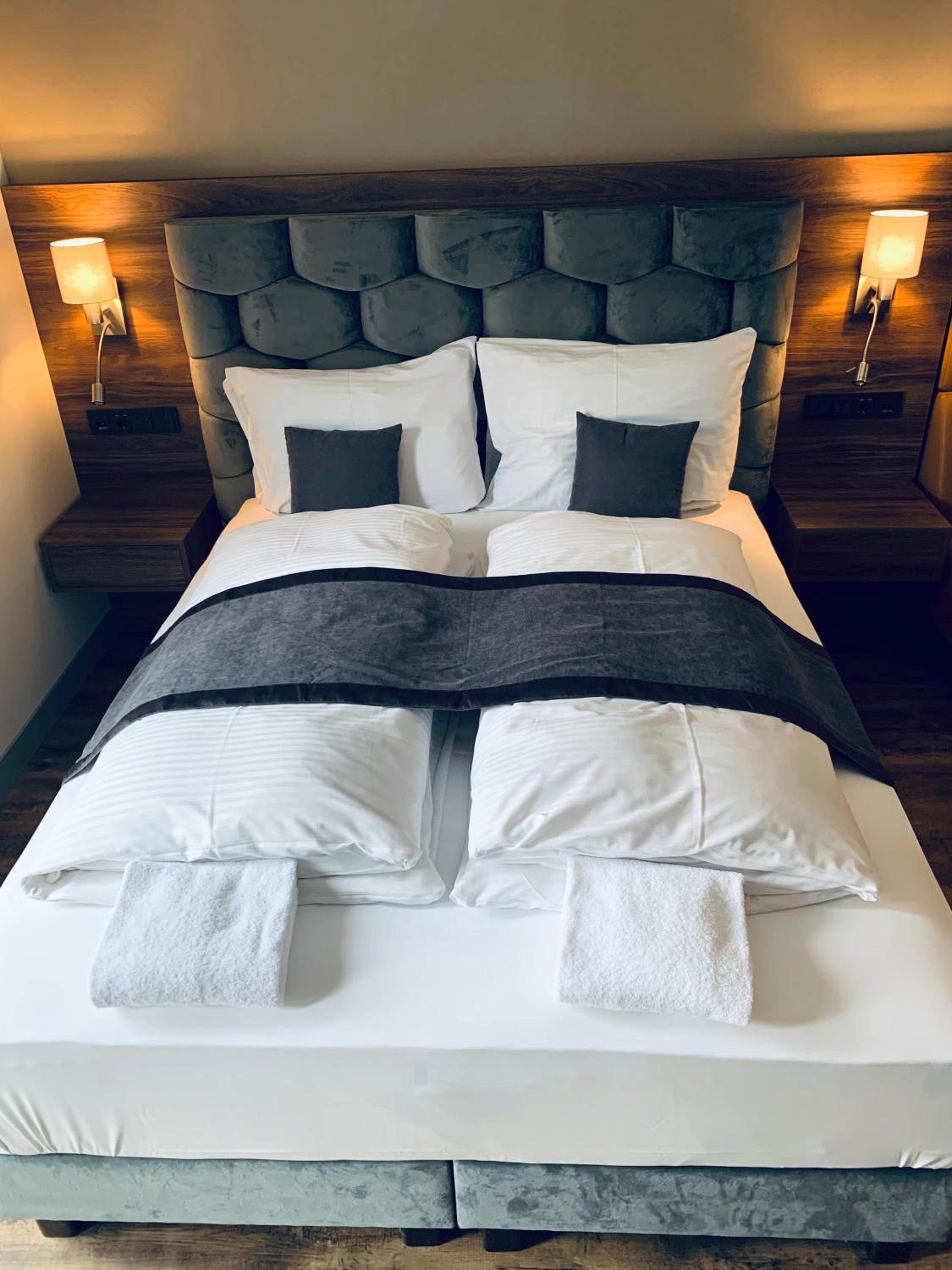 Business Queen Room - Photo 4