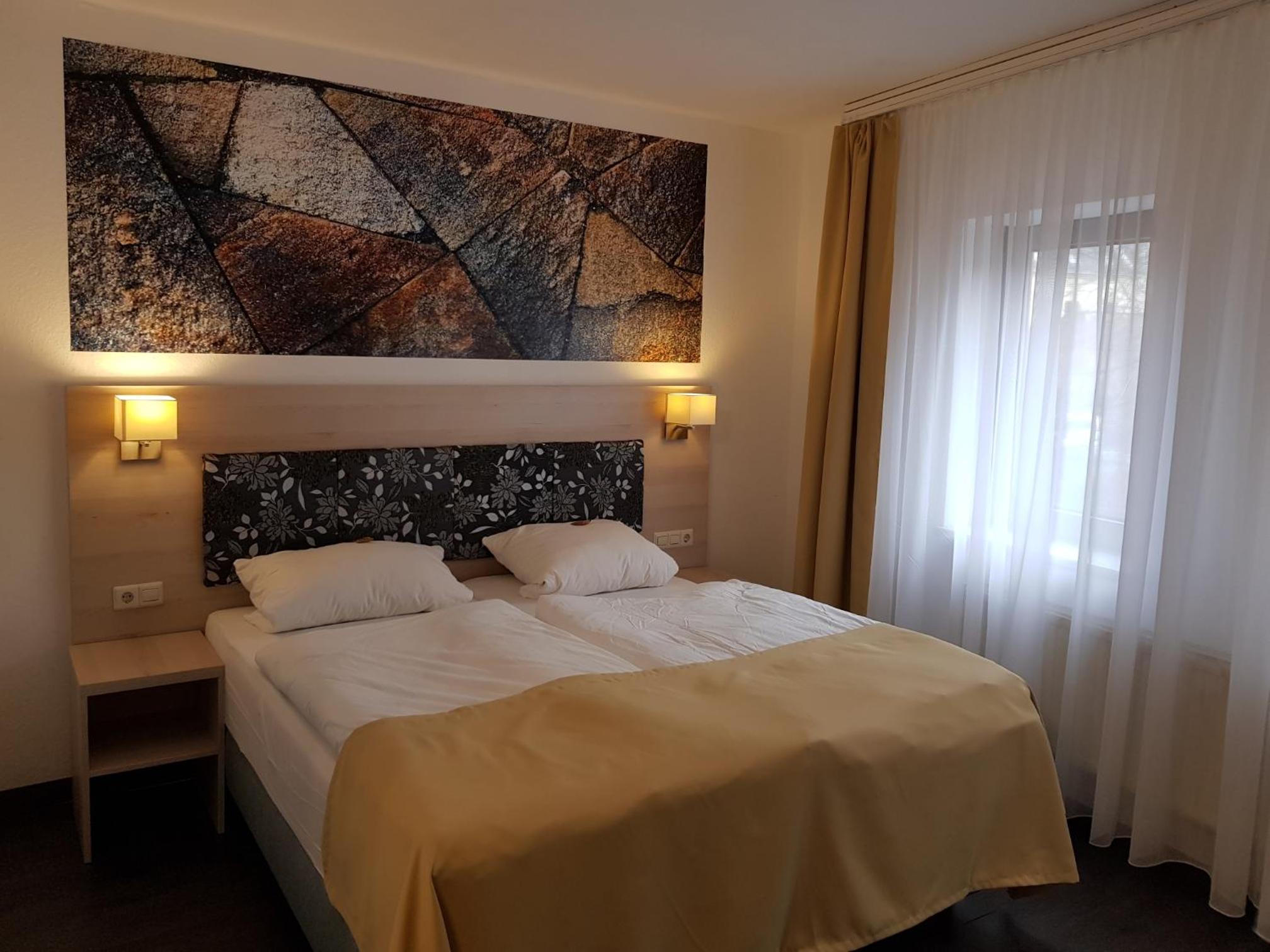 Double Room - Photo 5