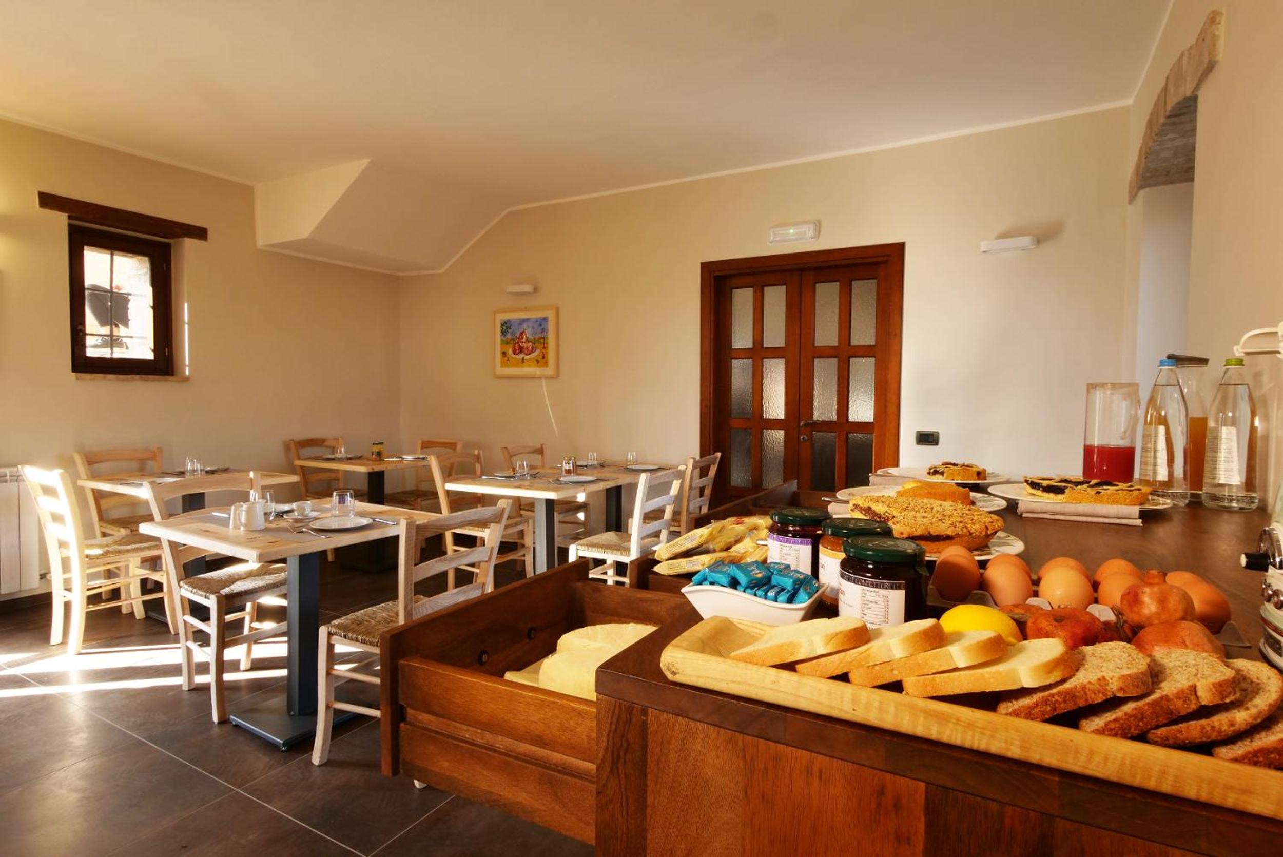 Deluxe Double Room with Spa Access photo 3
