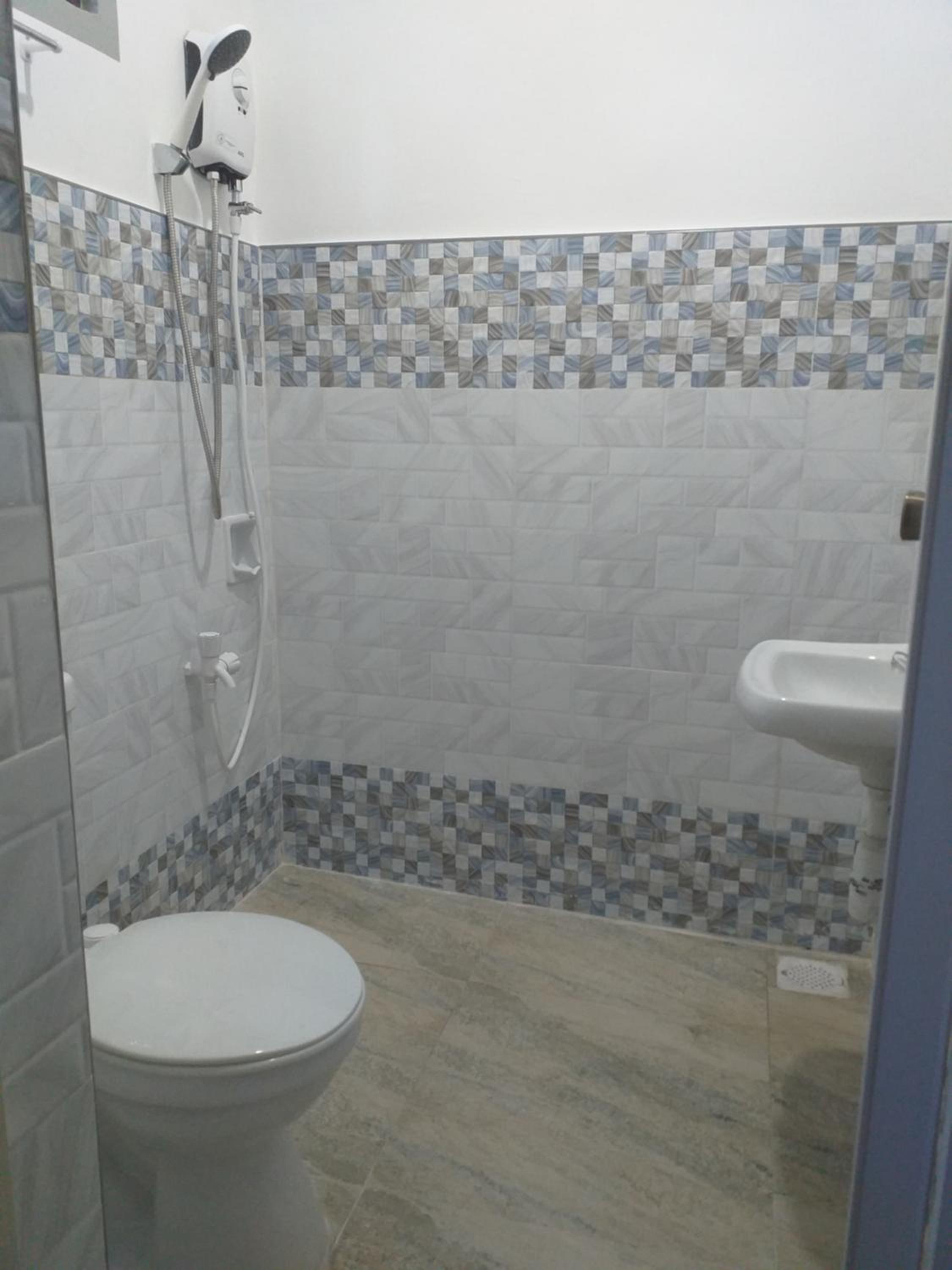 Double Room with Private Bathroom - Photo 5