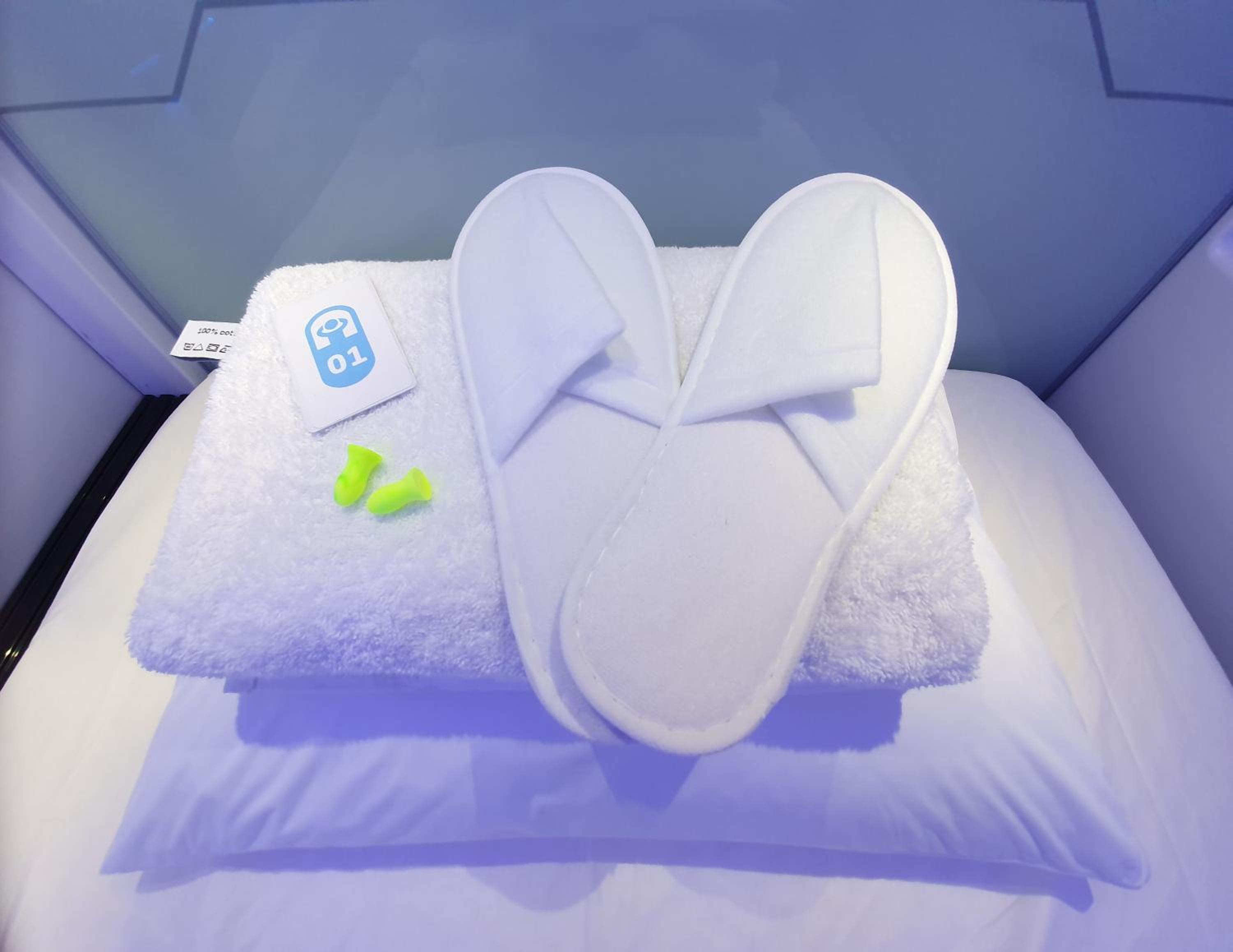 Standard Double or Twin Room - Photo 10