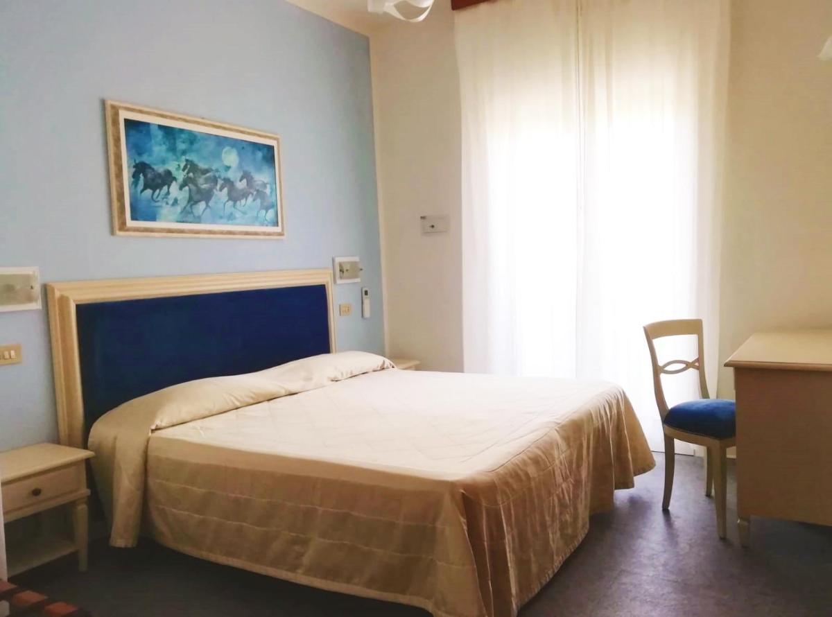 Superior Double Room - Photo 9