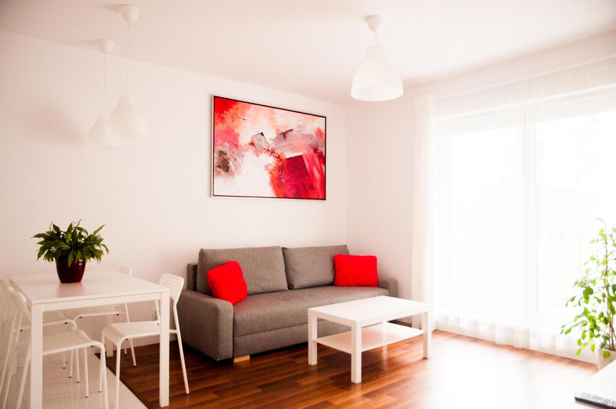 One-Bedroom Apartment - Photo 11