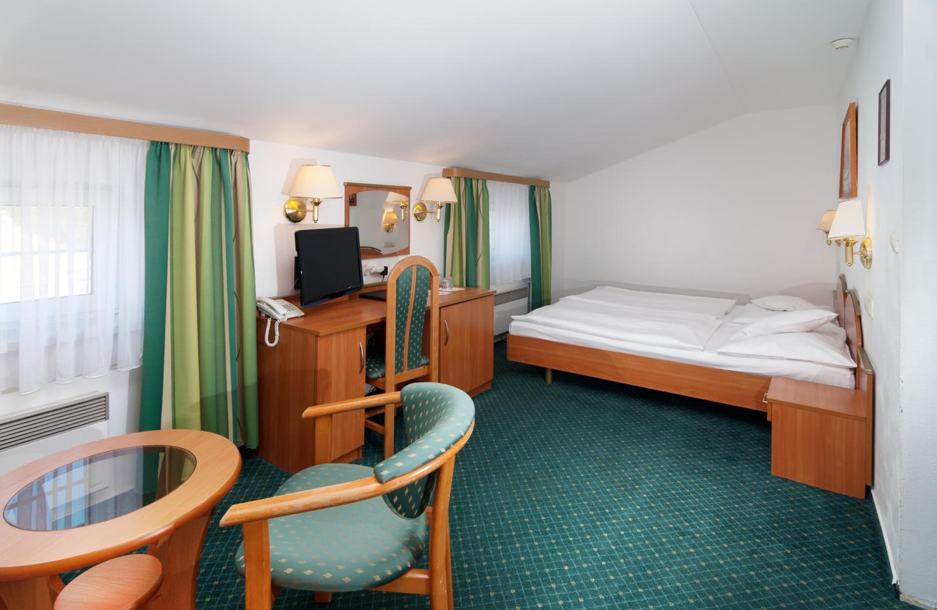 Double Or Twin Room photo 1