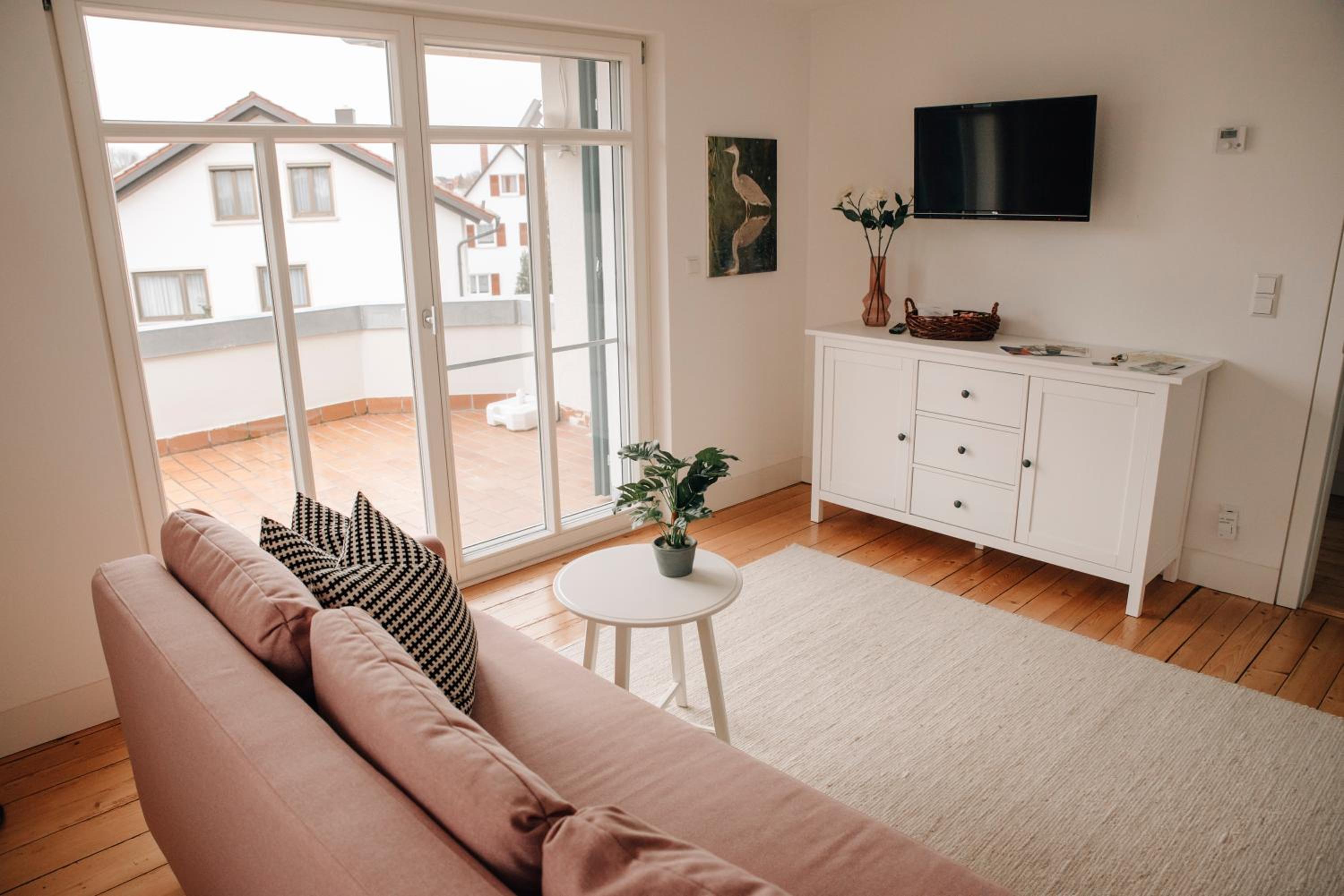 Apartment with Balcony photo 1
