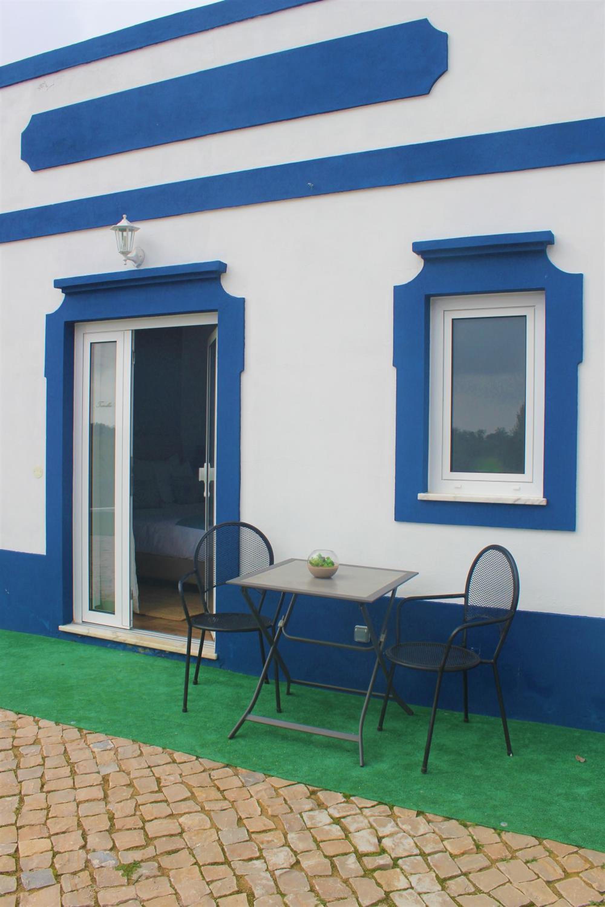 Double or Twin Room with Swimming Pool Access photo 3
