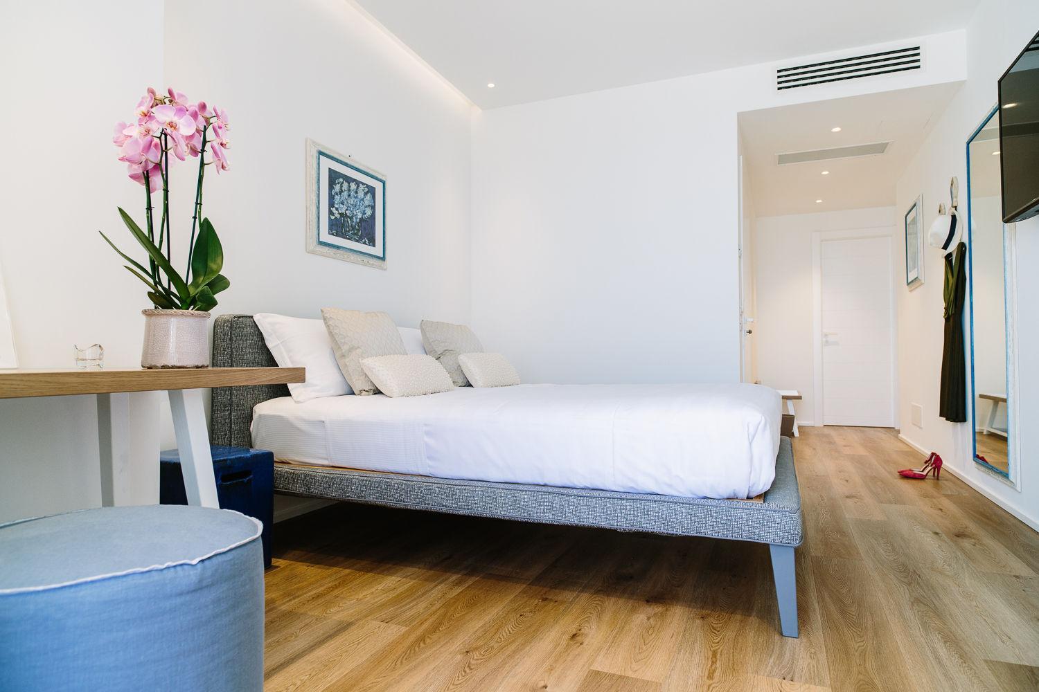 Double Room with Balcony (2 Adults + 1 Child)