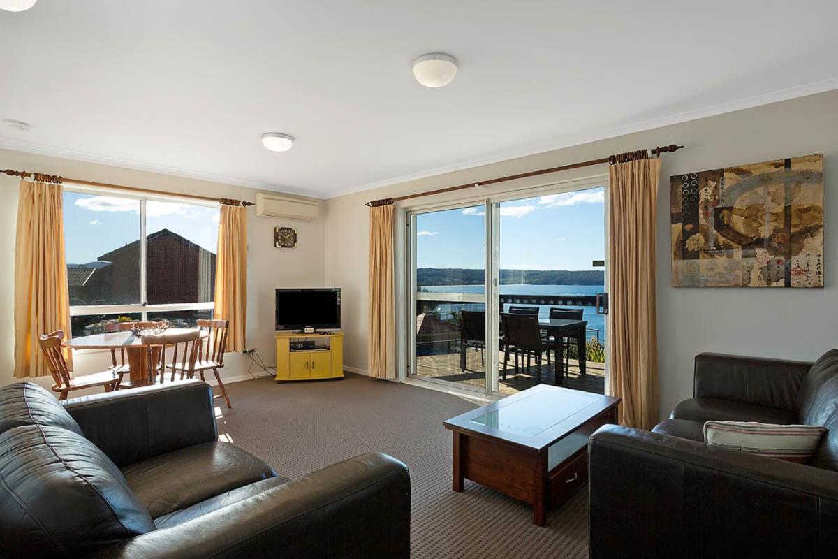 Apartment with Balcony photo 2