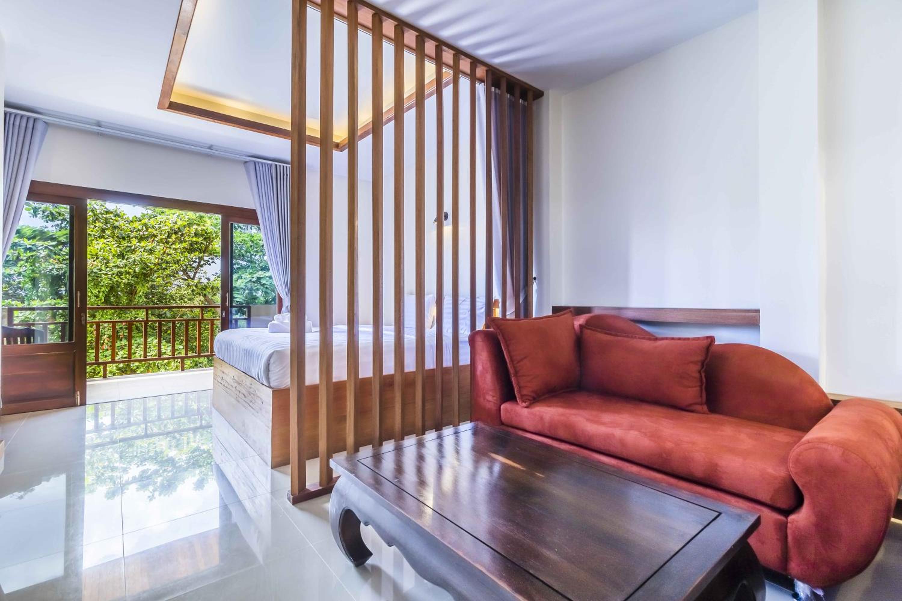 Studio with Balcony - Photo 1