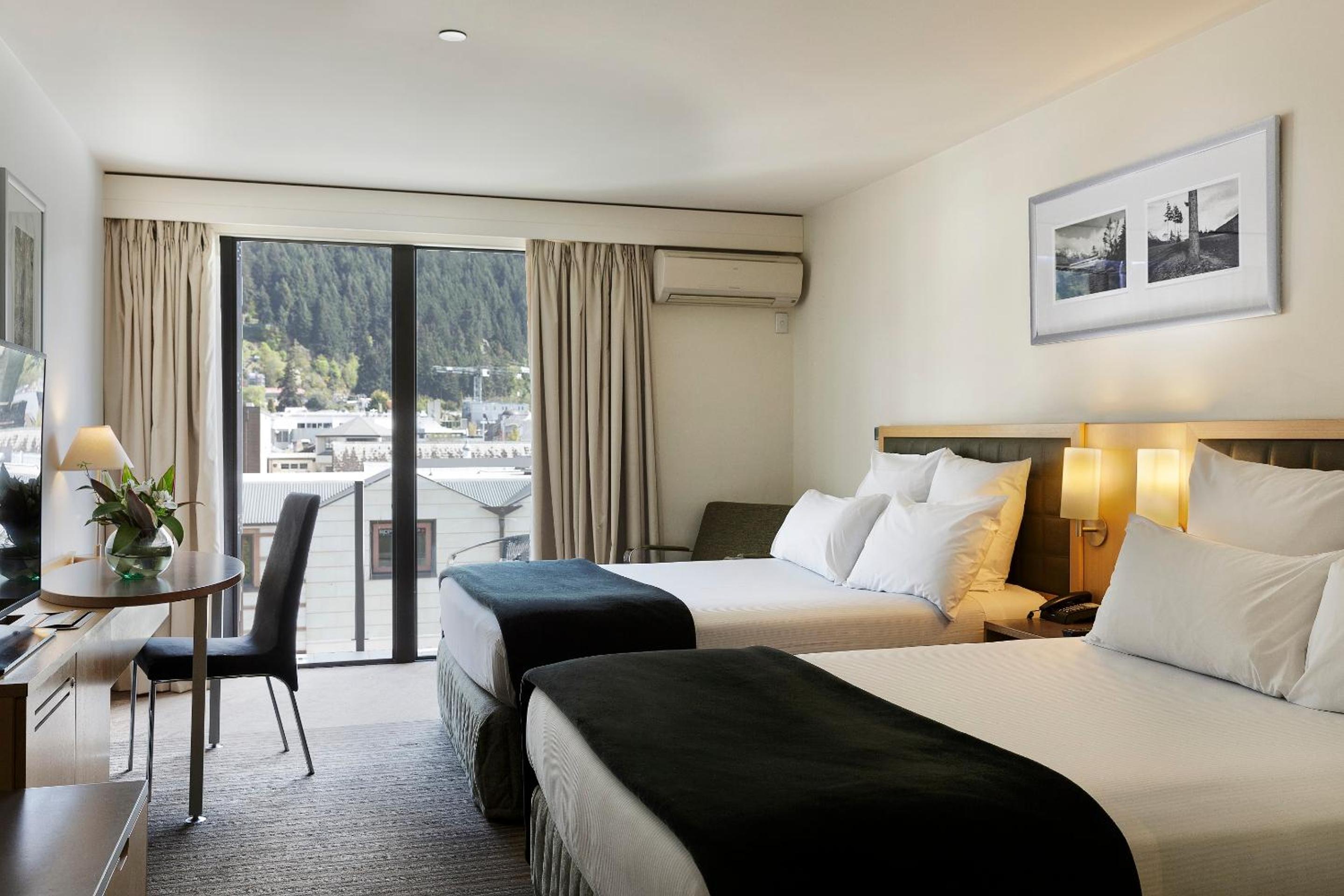 Alpine View Room with Two Double Beds - Photo 6