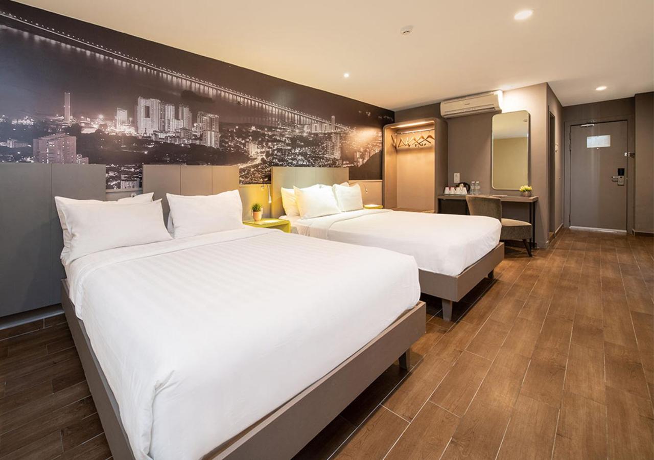 Friends and Family Quadruple Room