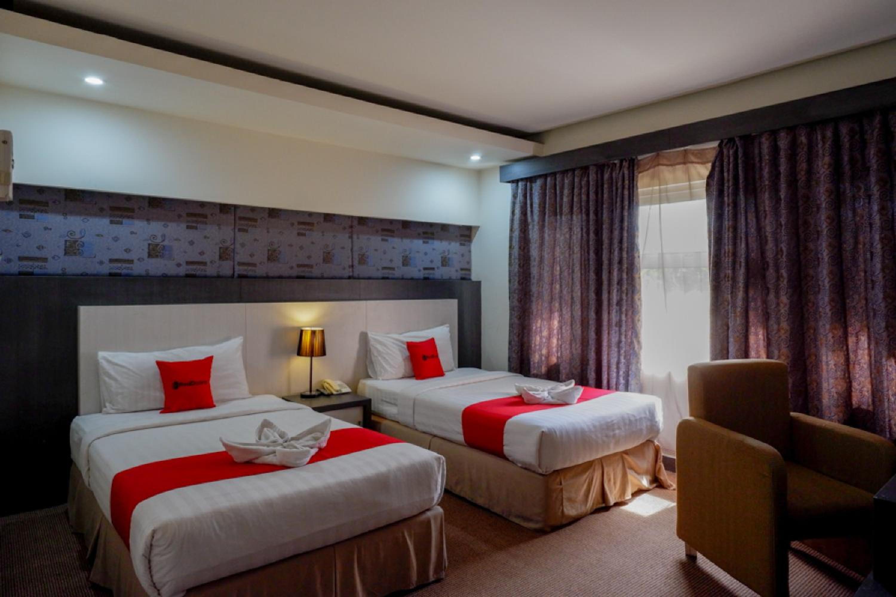 Deluxe Twin Room - Photo 1