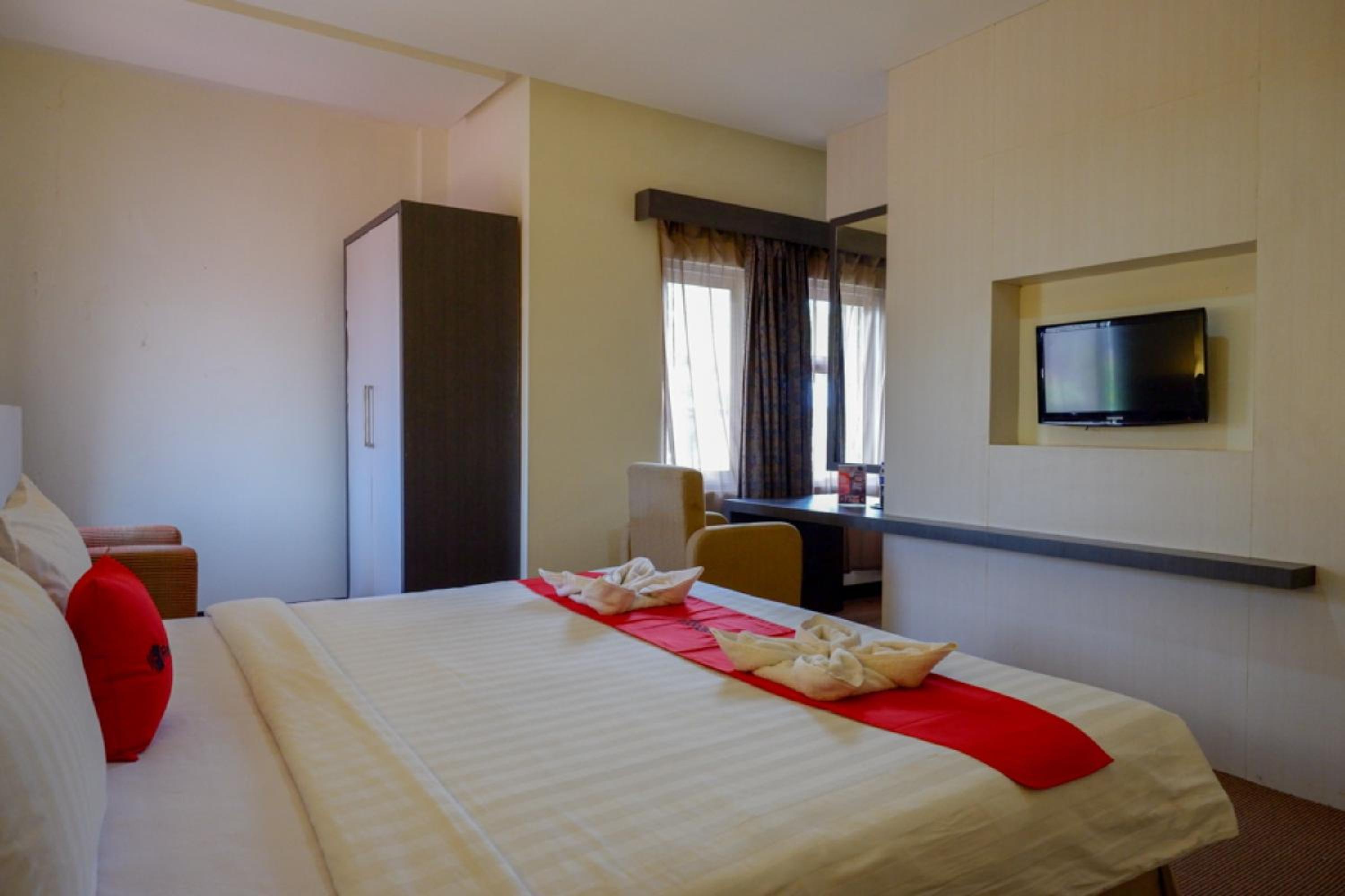 Suite - Photo 3