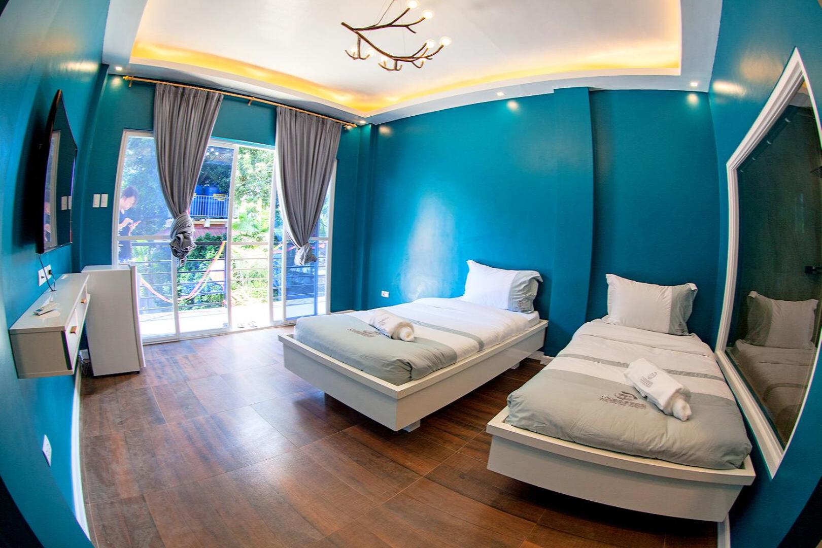 Queen Room with Garden View - Photo 5