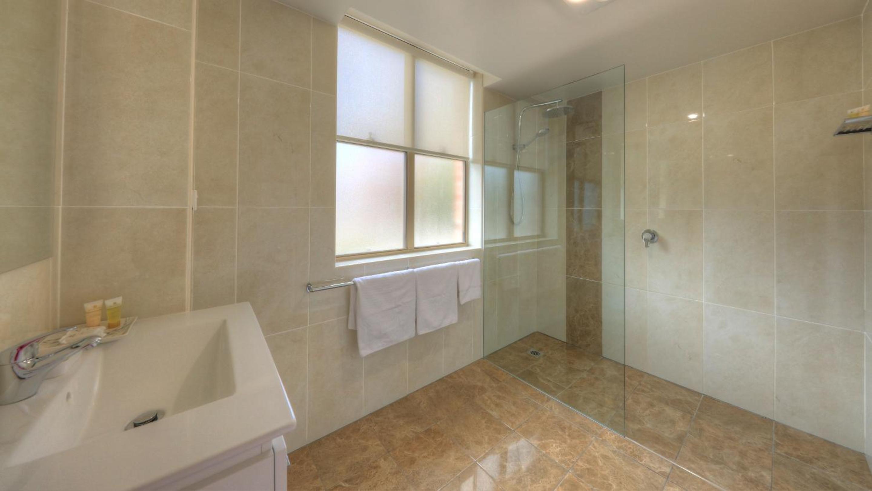 Deluxe Double or Twin Room with Balcony photo 3