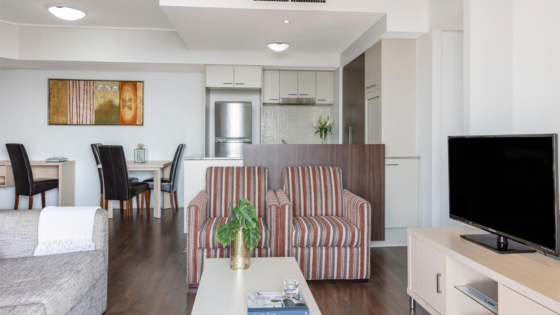 One-Bedroom Apartment - Photo 6