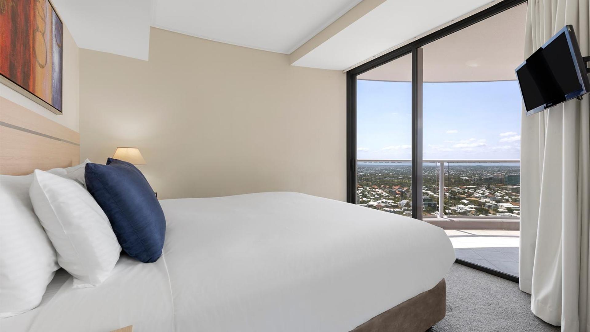 One-Bedroom Apartment - Photo 8