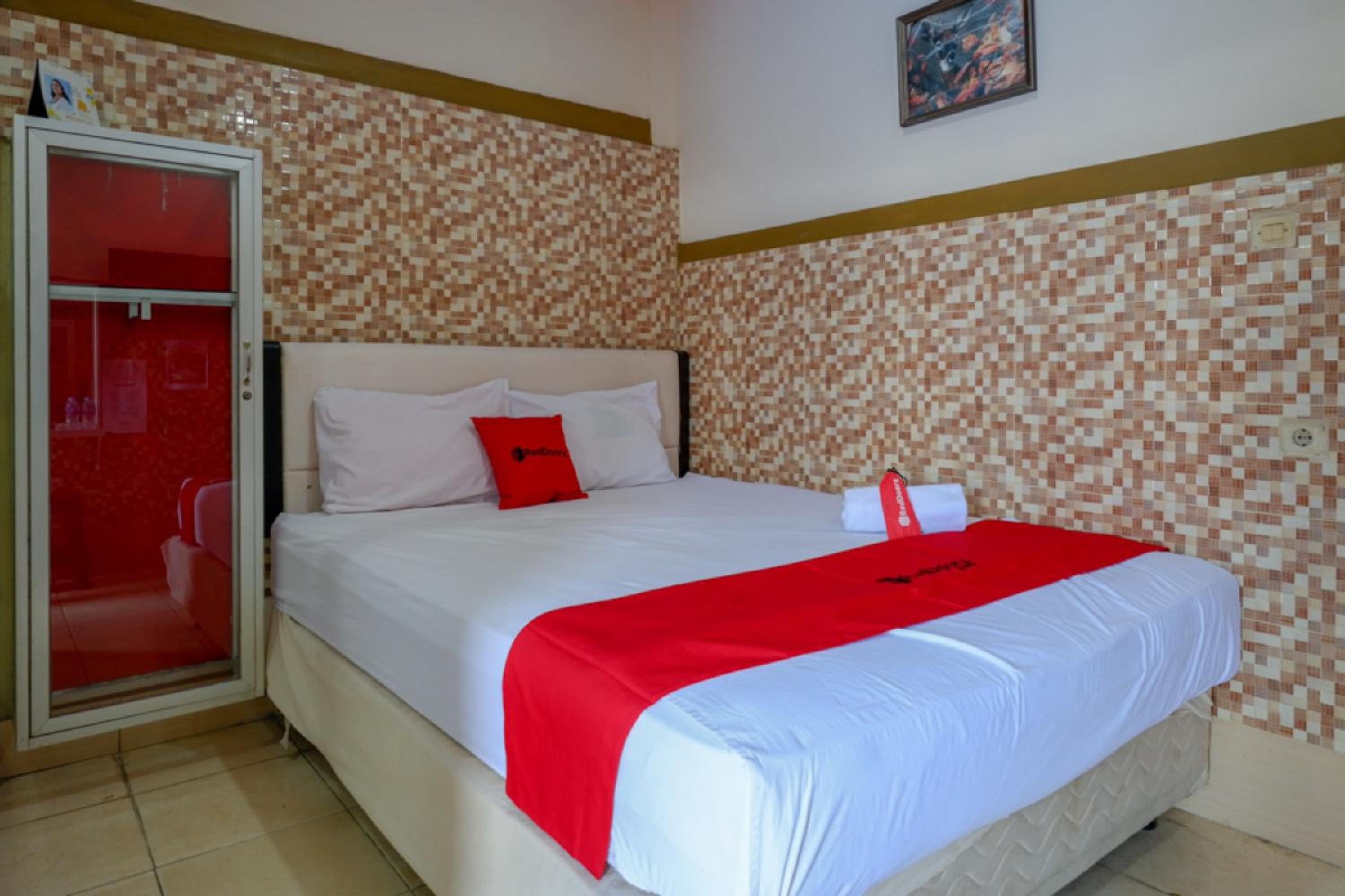 Double Room - Photo 2
