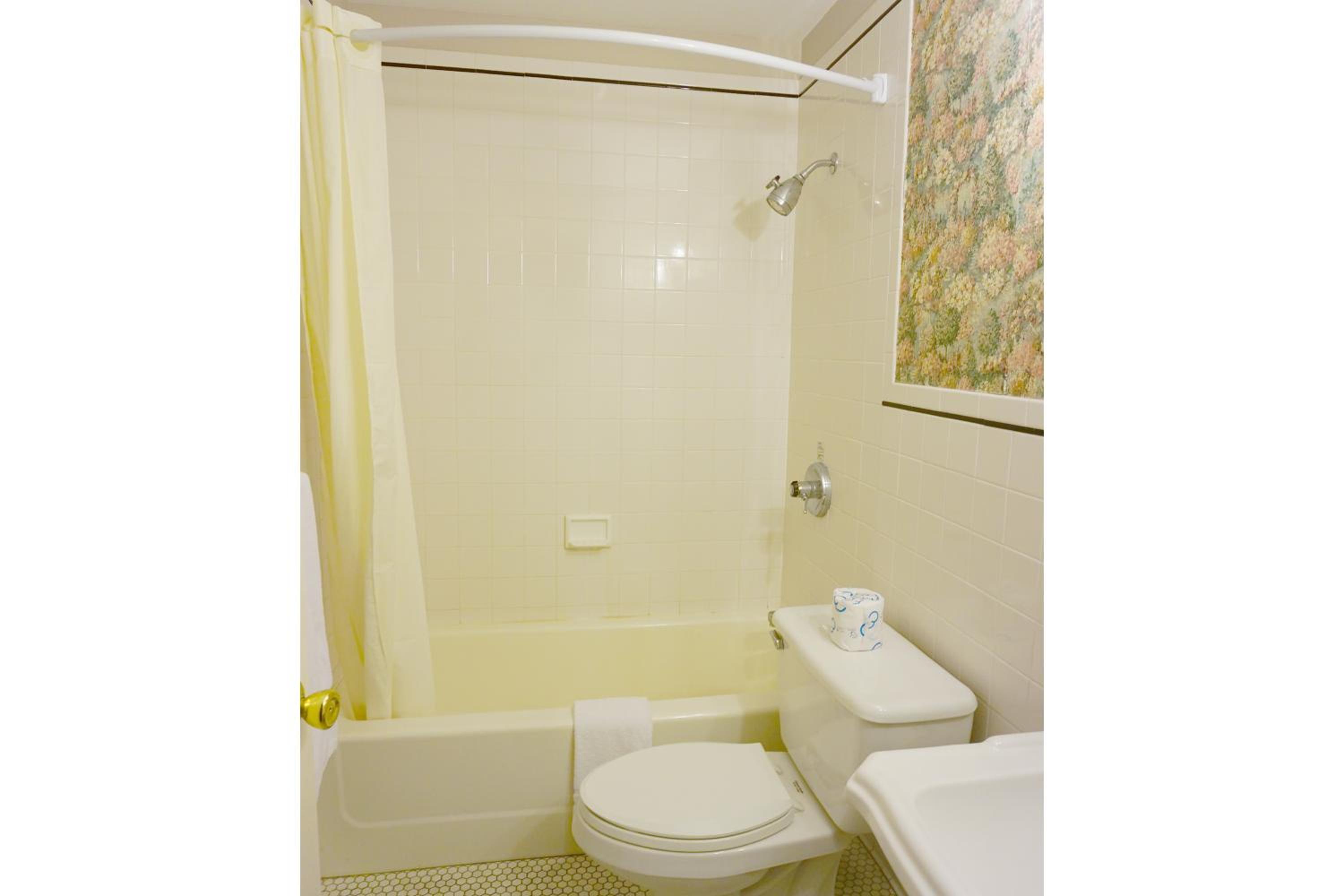 Deluxe Queen Room photo 2