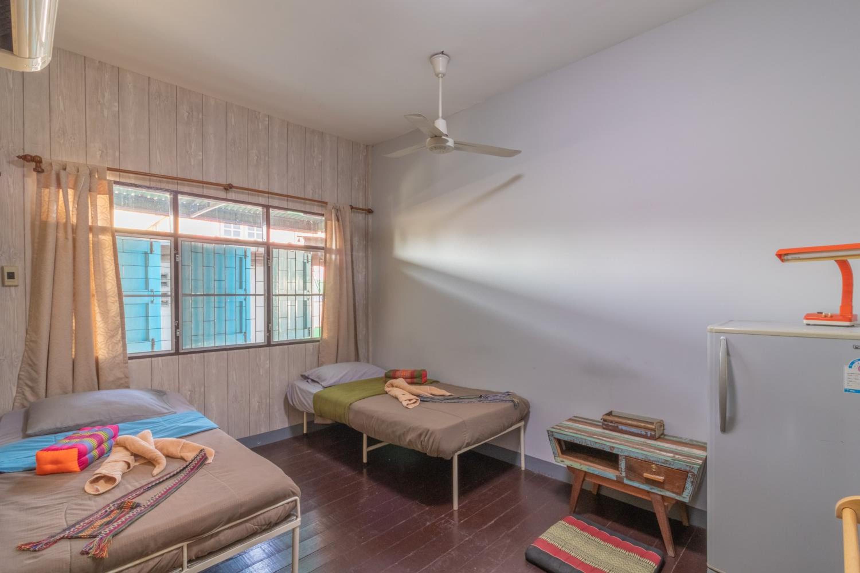 Standard Twin Room with Shared Bathroom photo 1