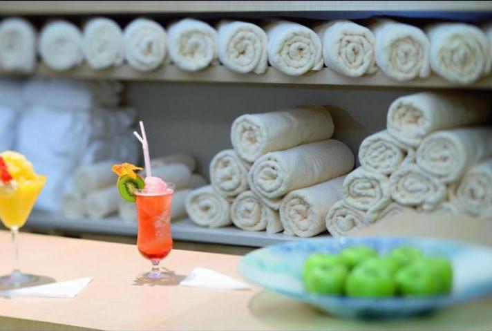 Deluxe Suite with Spa Bath photo 2
