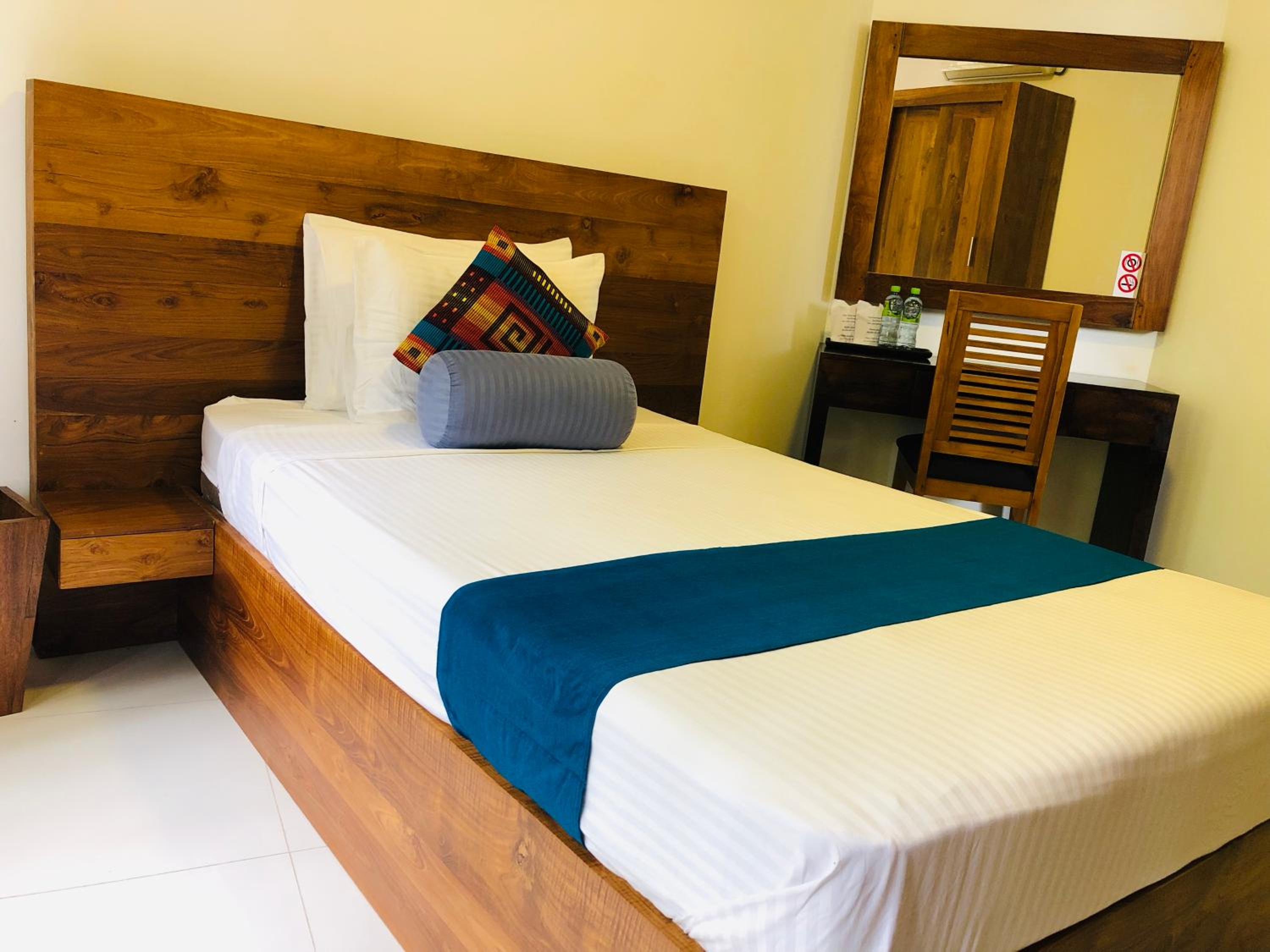 Deluxe Single Room