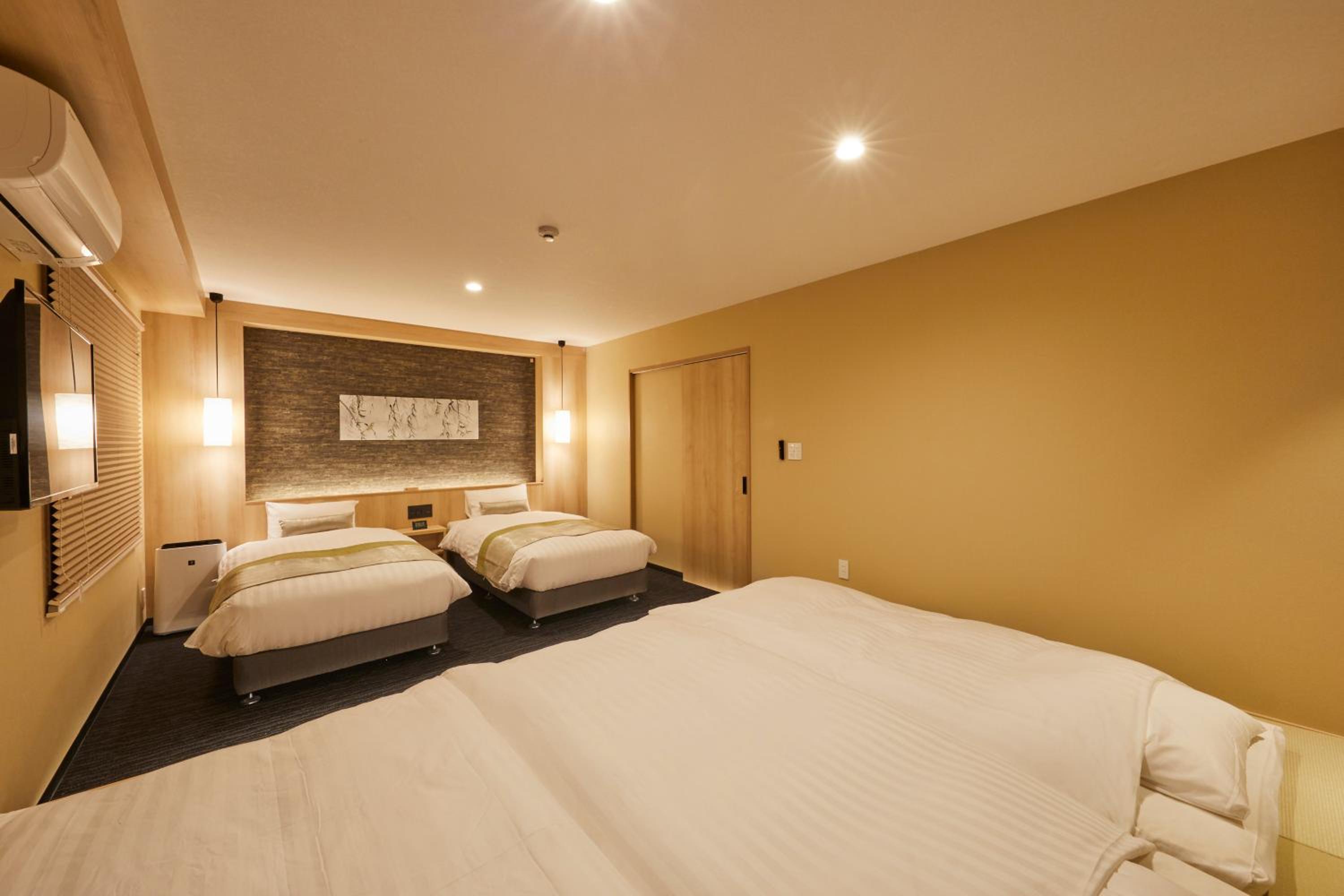 Superior Twin Room - Photo 8