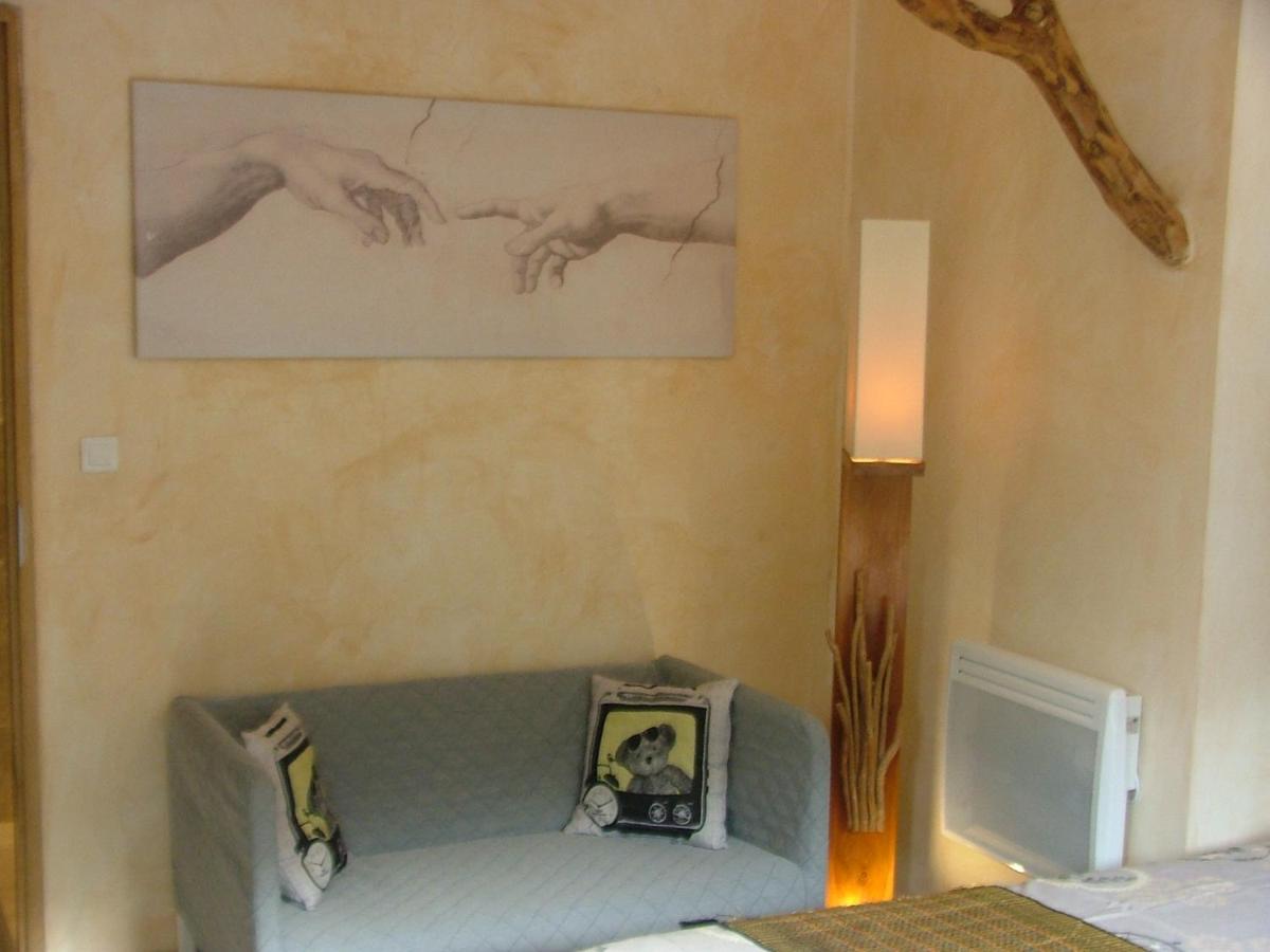 Double Room - Photo 24