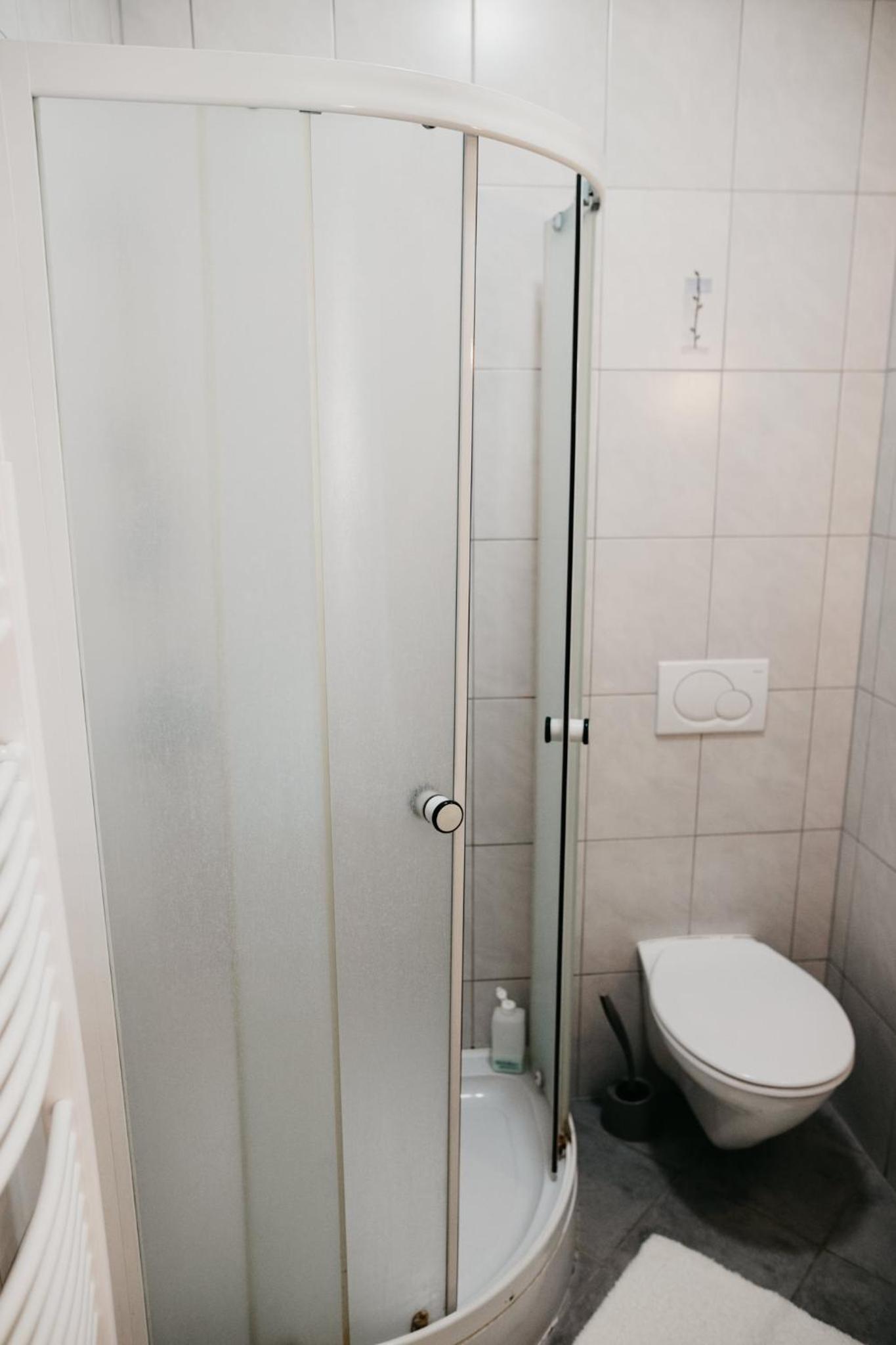 Double or Twin Room with View - Photo 16