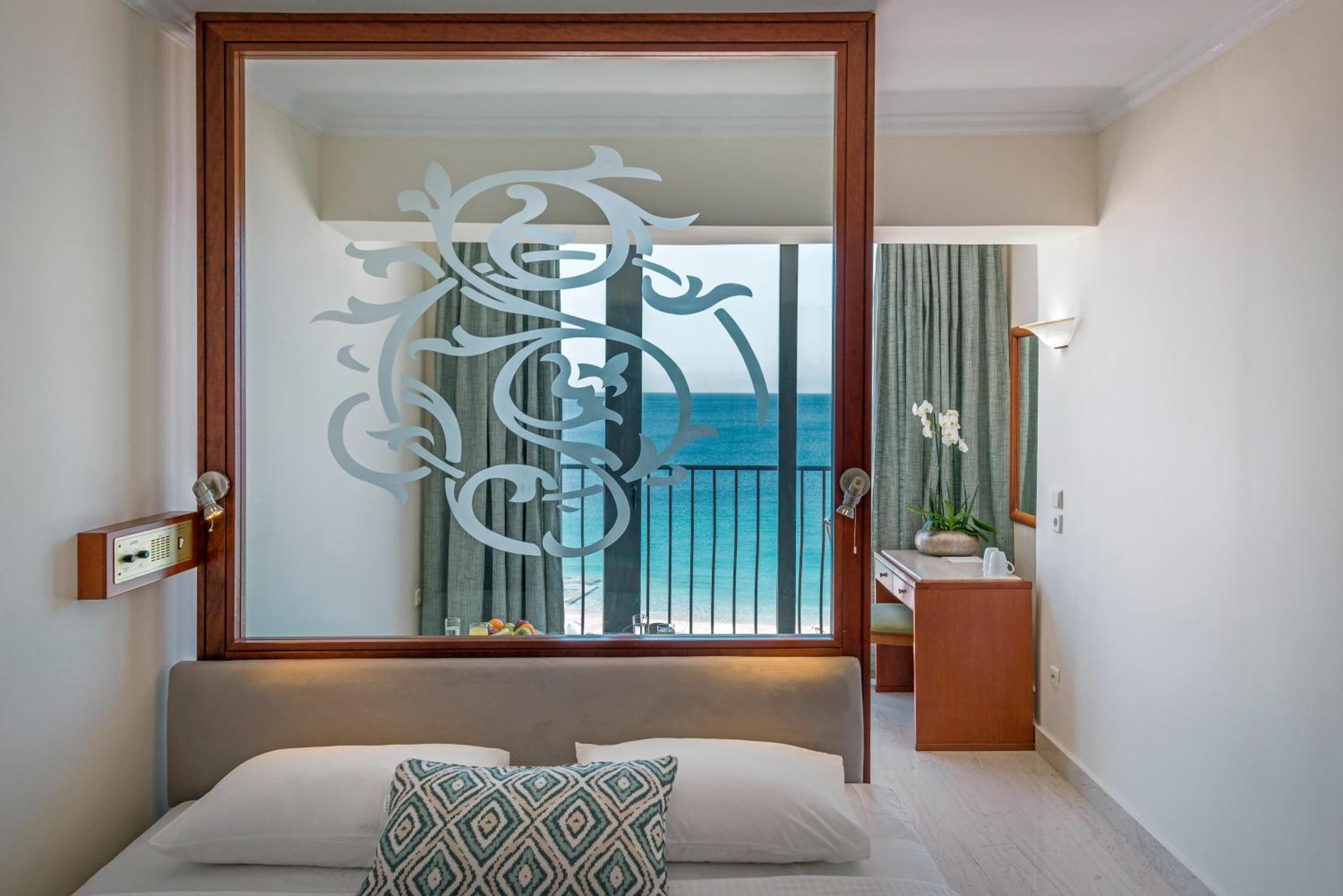 Twin Room with Sea View - Photo 1